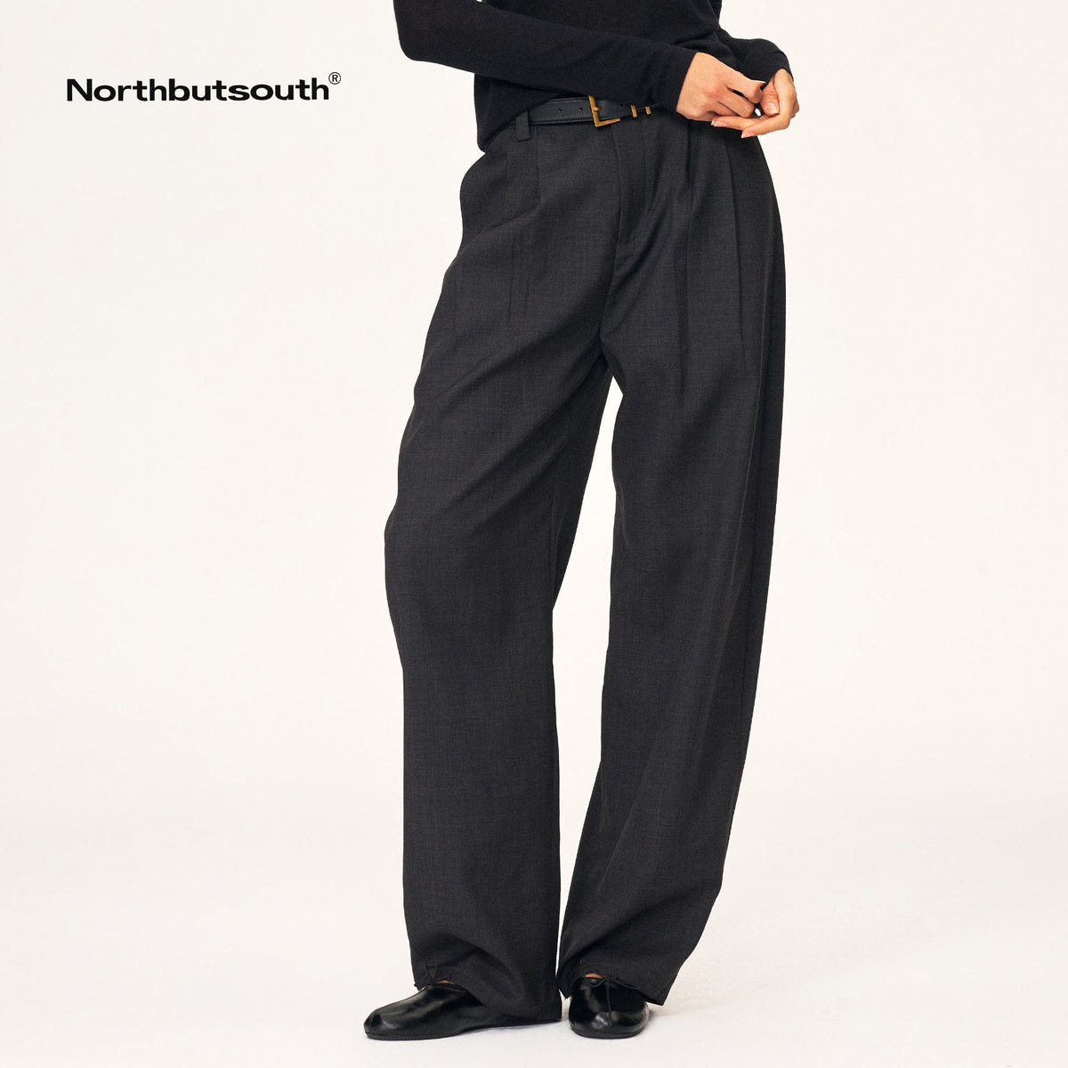 Northbutsouth_Textured_Print_Double_Pleated_Mid_Low_Rise_Women&