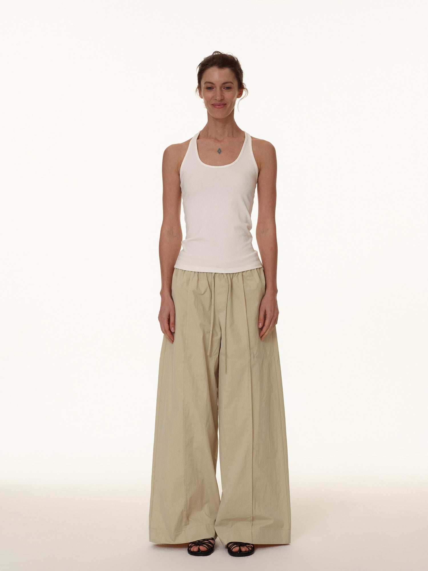 Northbutsouth Three Color Pleated Elastic Waist Wide Leg Pants