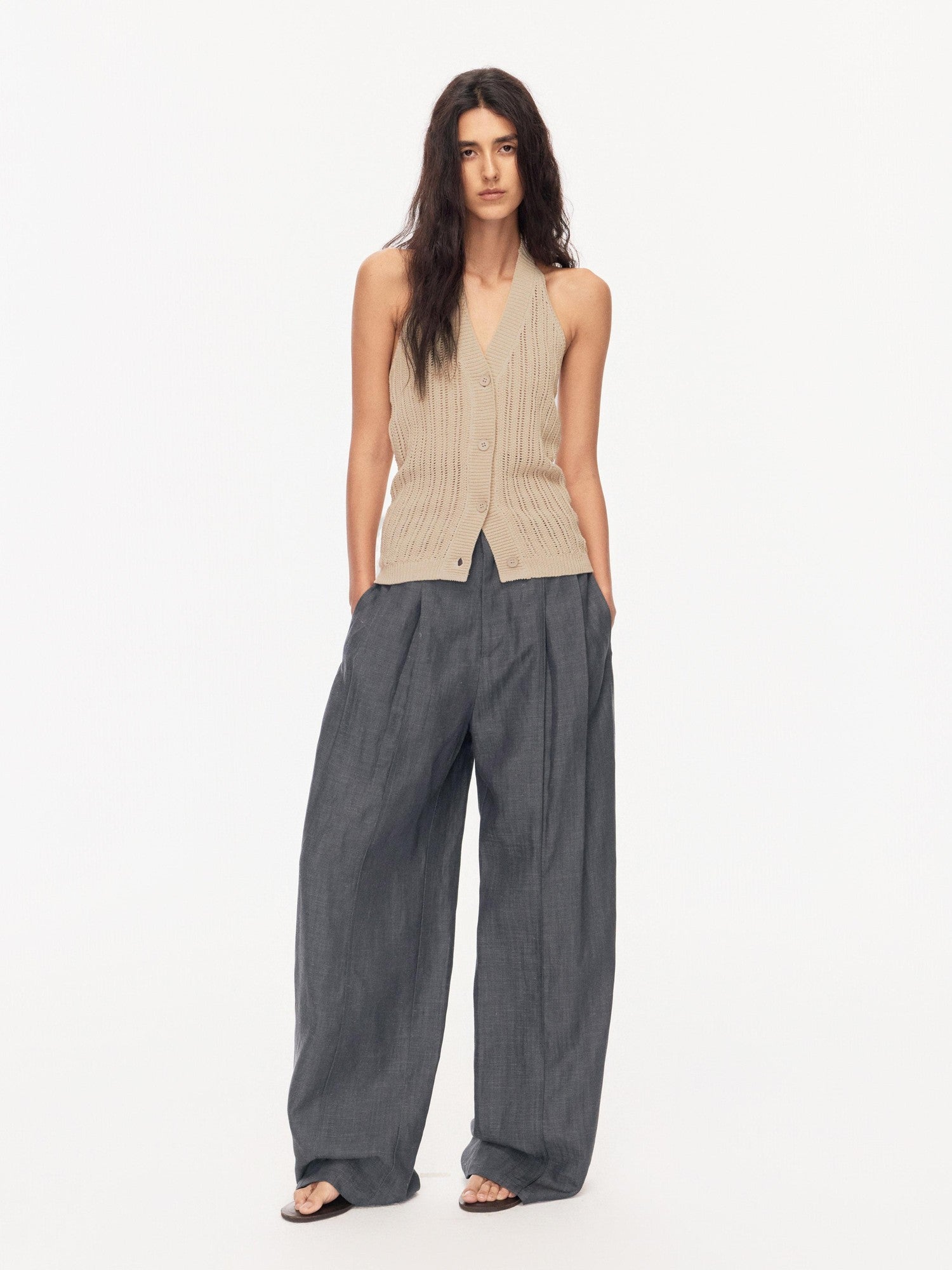 Northbutsouth Tricolor Cutout V-neck Buttoned Knitted Women&