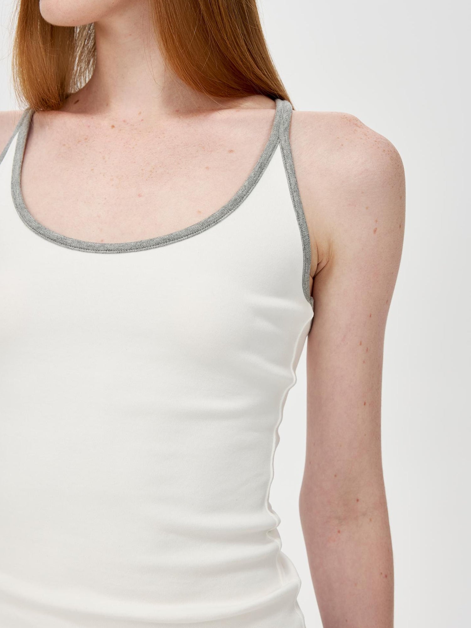 Northbutsouth U Neck Color Block Slim Fit Strap Tank Top