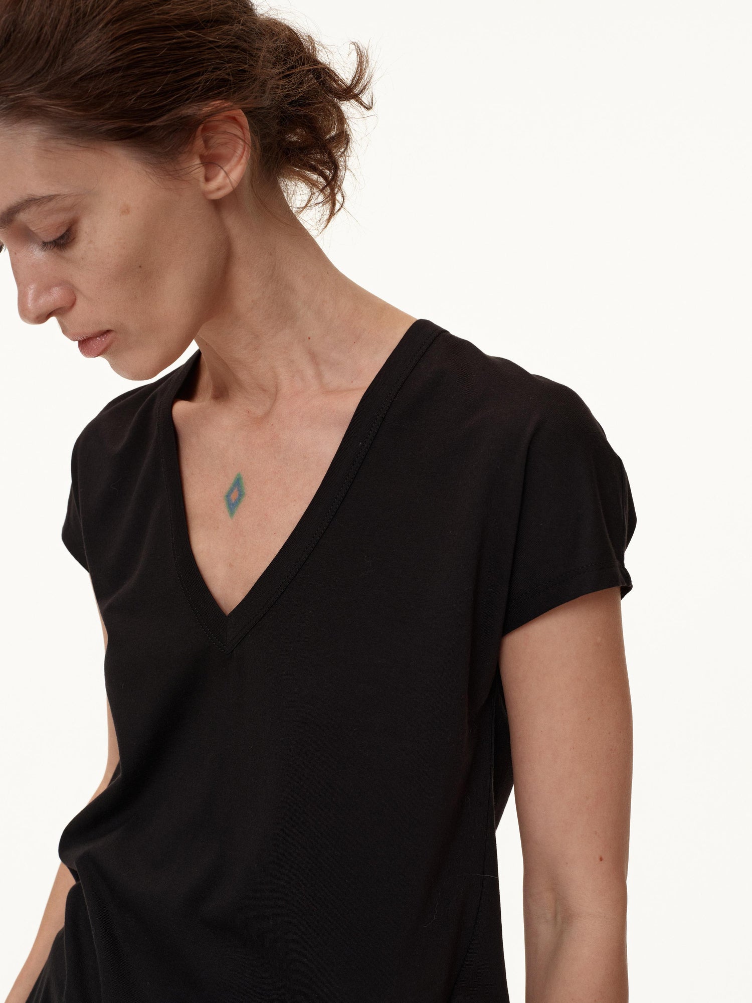 Northbutsouth V-Neck Wool Blend Flutter Sleeve T-Shirt