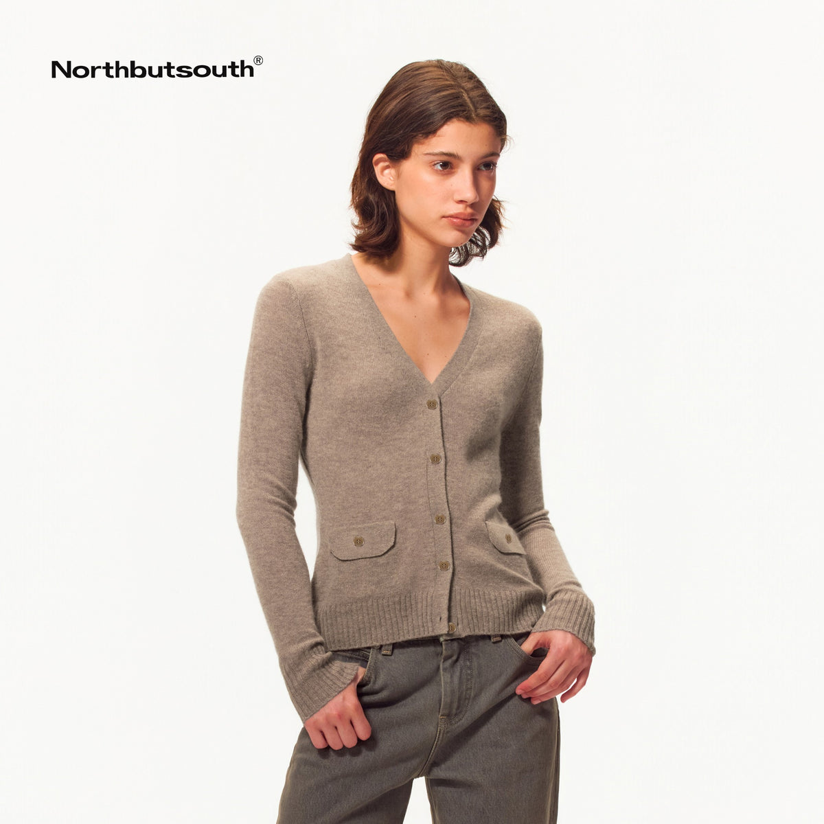 Northbutsouth_V-neck_Shell_Button_Pocket_Slim_Fit_Wool_Cashmere_Women&