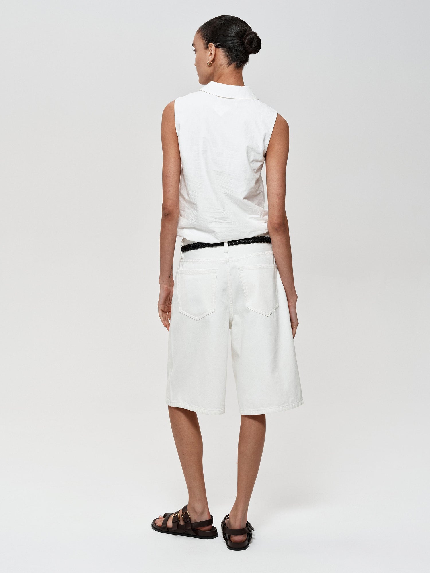 Northbutsouth White Denim Shorts Relaxed Fit Casual Stretch Five Pocket Mid Thigh