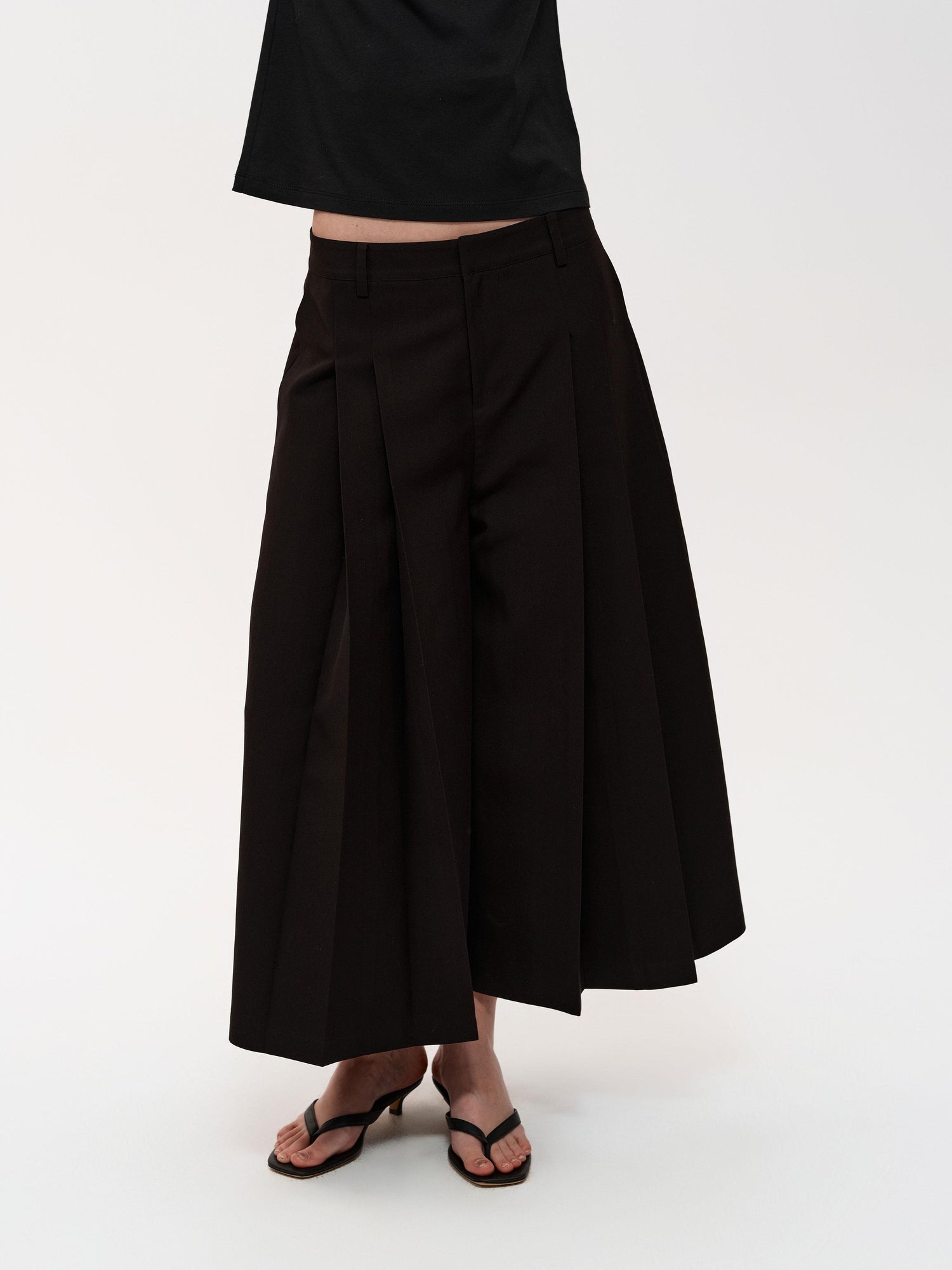 Northbutsouth Wool Blend Pleated Wide Leg Cropped Trouser Shorts