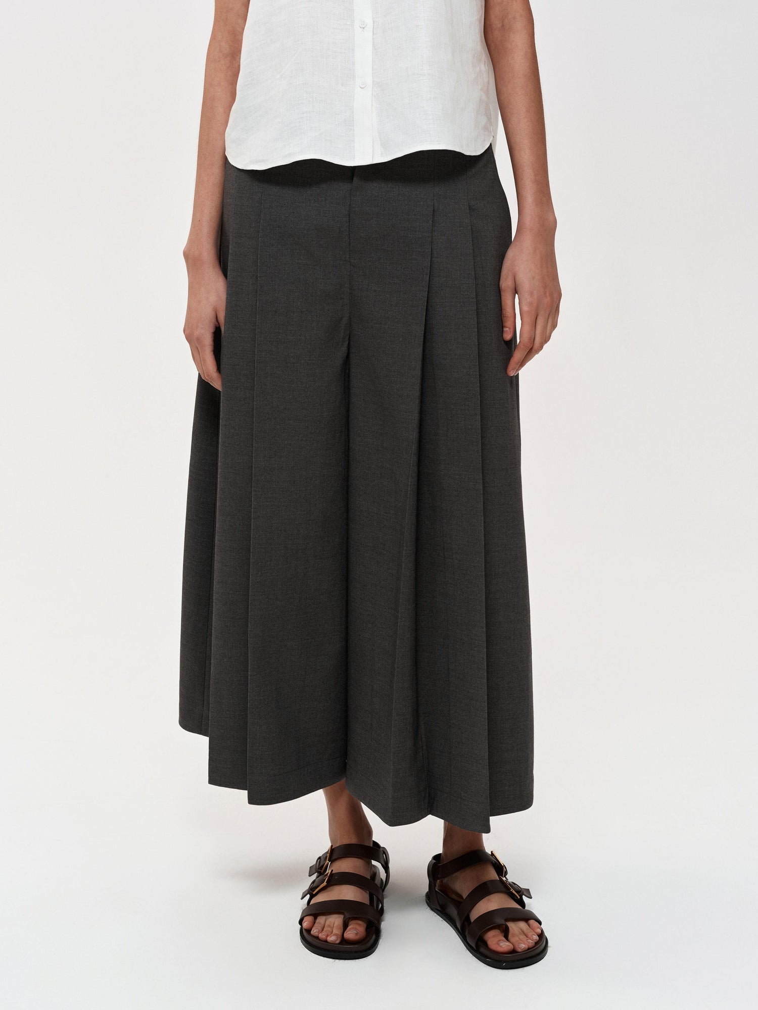 Northbutsouth Wool Blend Pleated Wide Leg Cropped Trouser Shorts