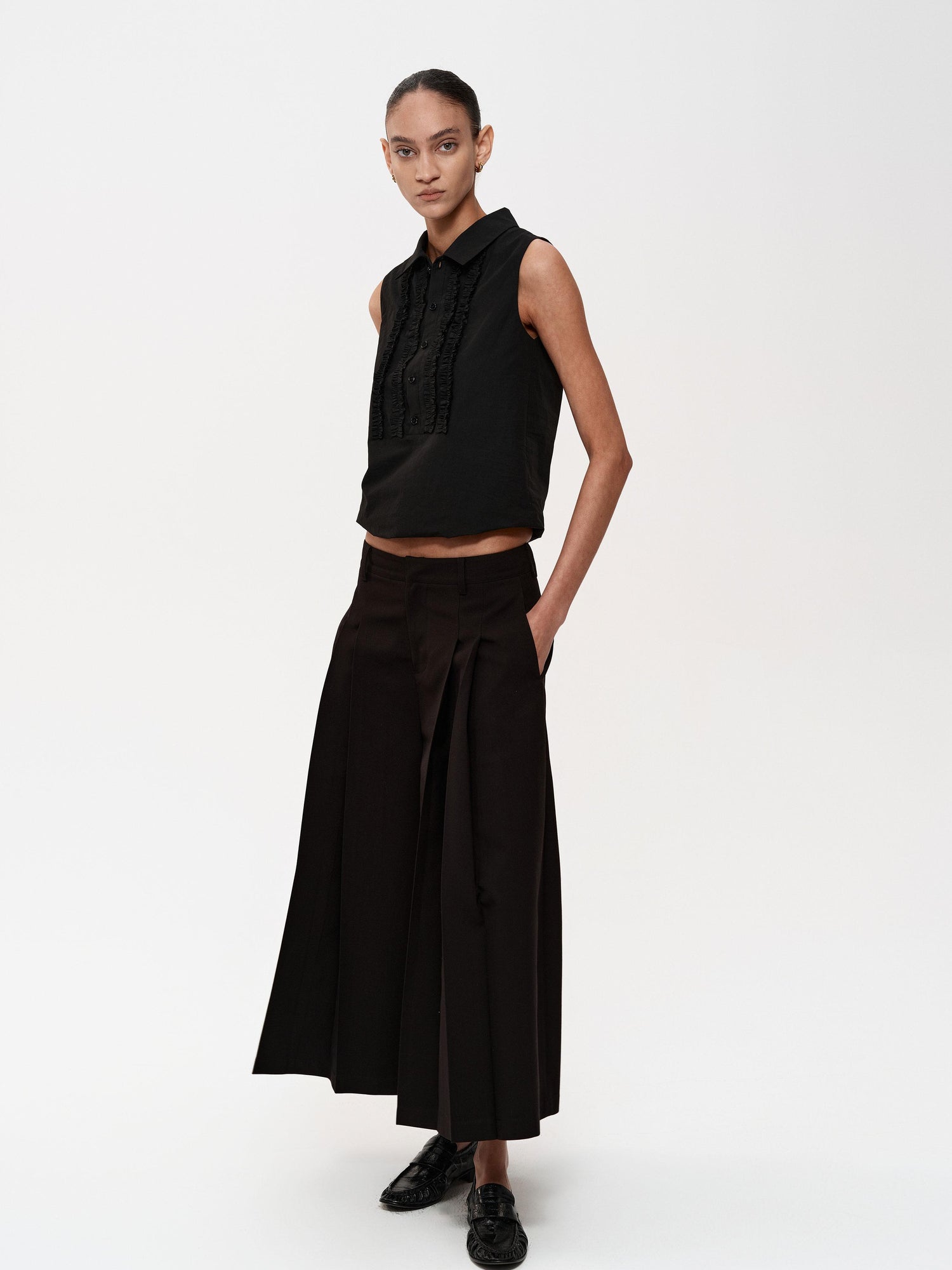 Northbutsouth Wool Blend Pleated Wide Leg Cropped Trouser Shorts