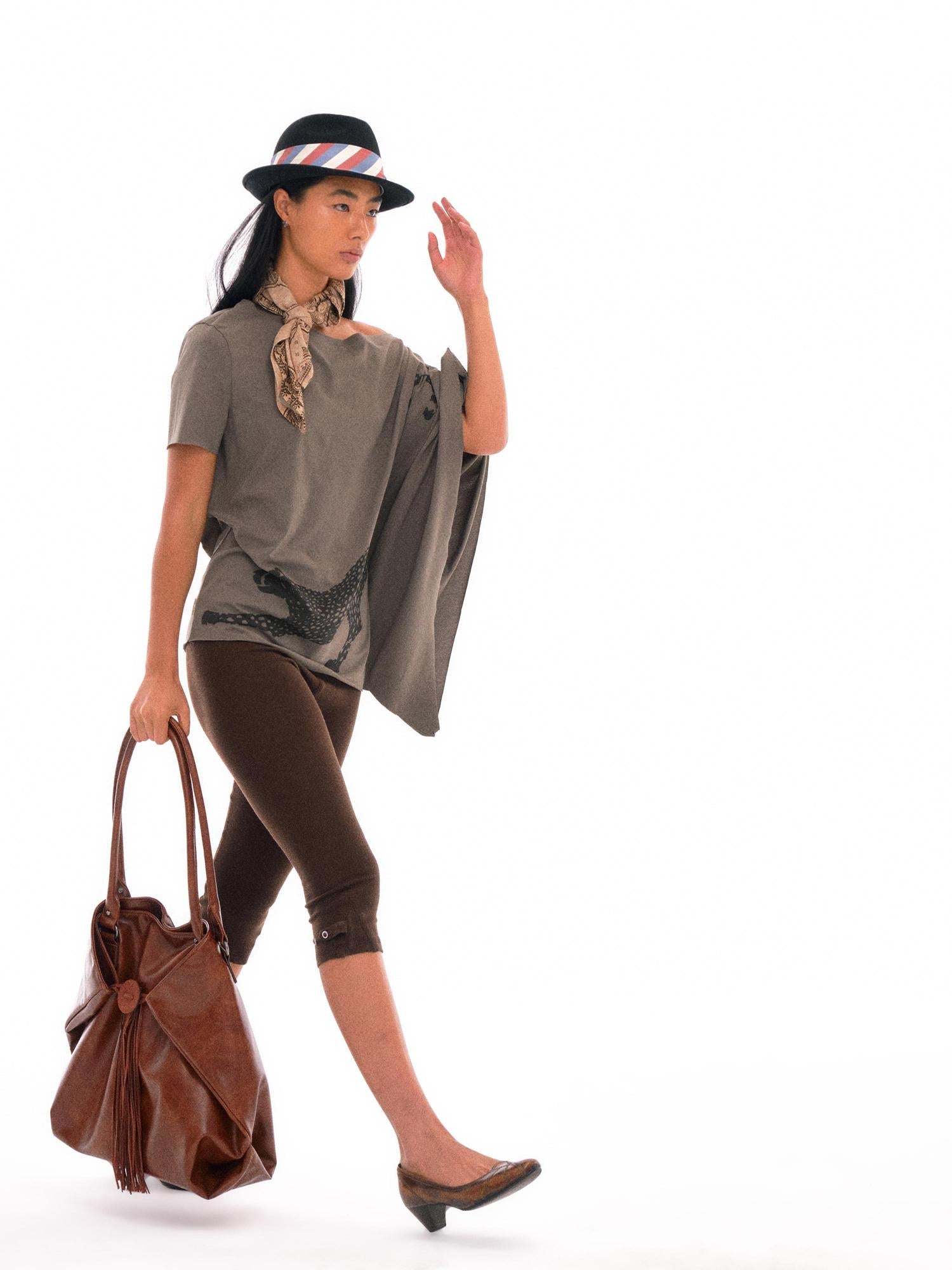 NyDkyel Asymmetric Slash Neck Tribal Leopard Print Tee