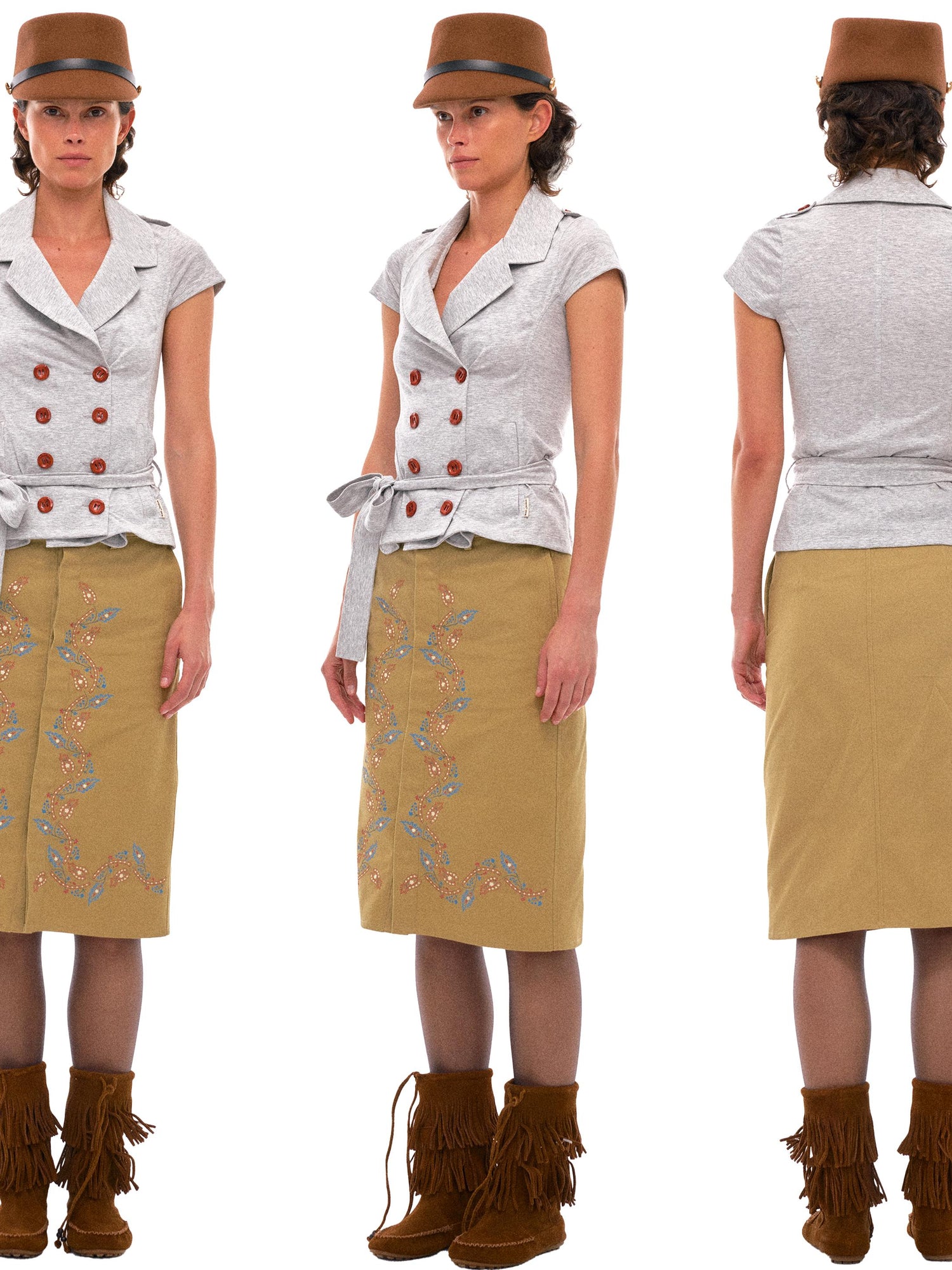 British Style Grey Tweed Knit Short Coat With Wood Buttons