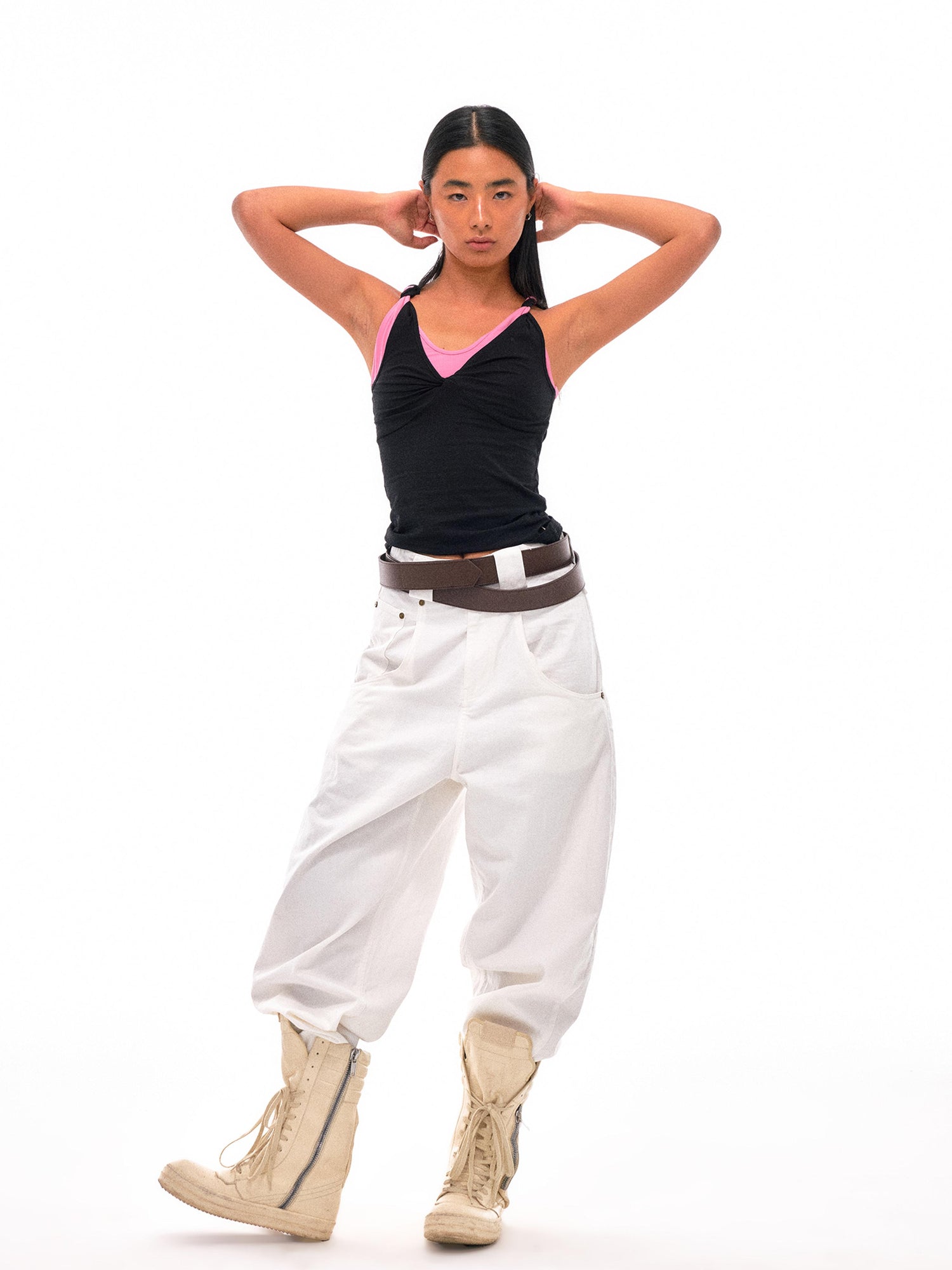 NyDkyel Contrast Strap Knotted Layered Vest Top