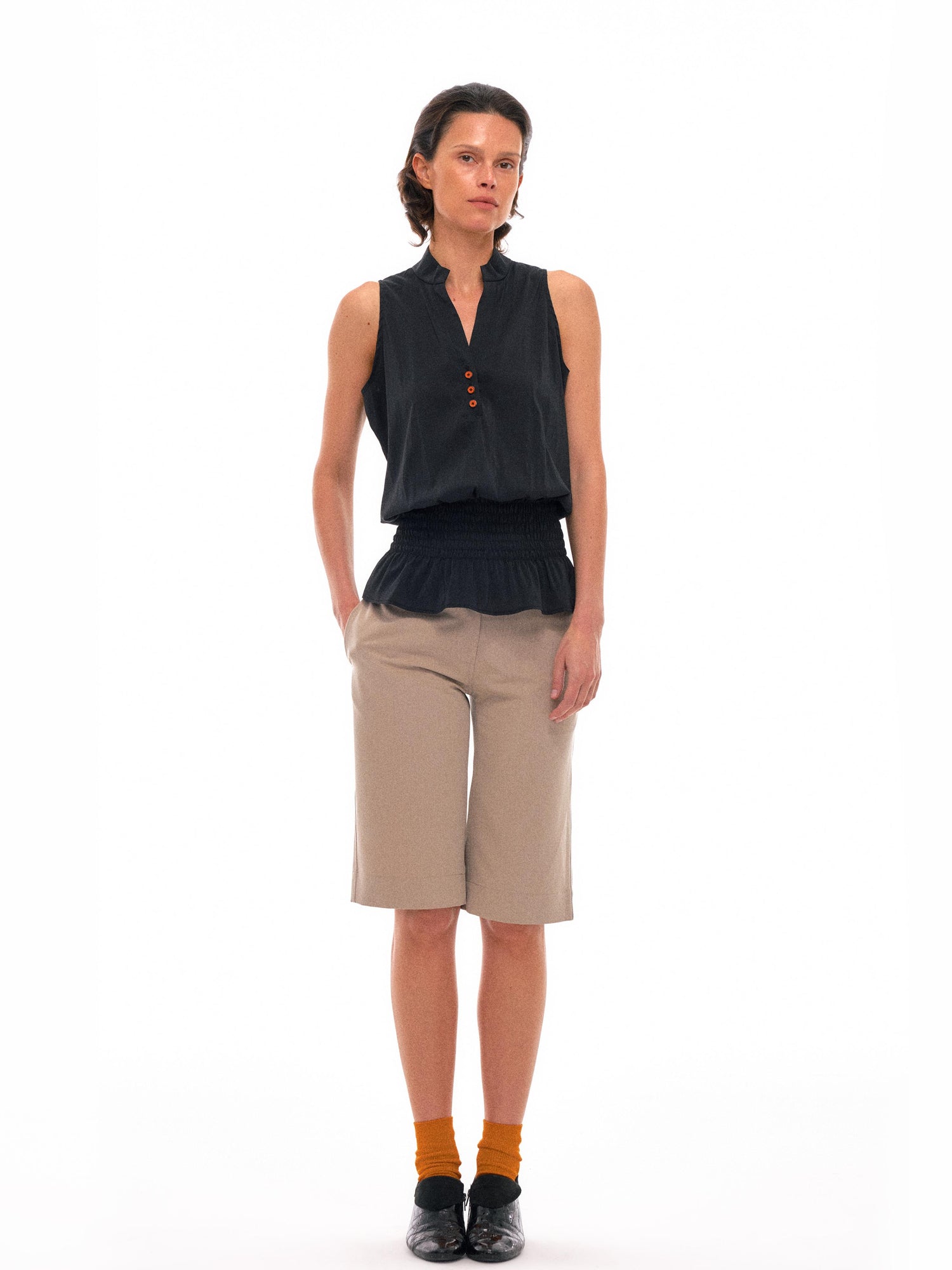 NyDkyel Lightweight Pleated Tapered Twill Shorts