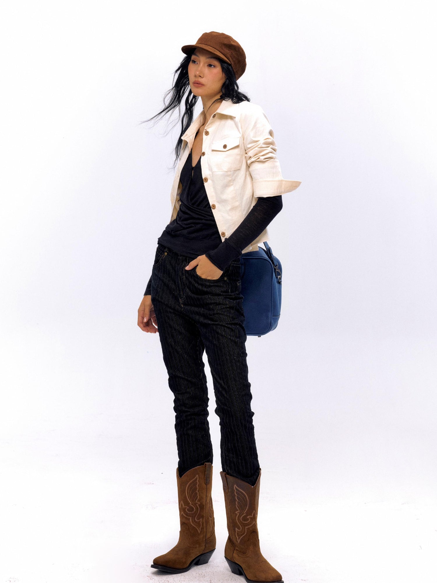 NyDkyel Tailored White Paper Feel Shirt With Waist Definition V-Neck T-Shirt Long-Sleeve