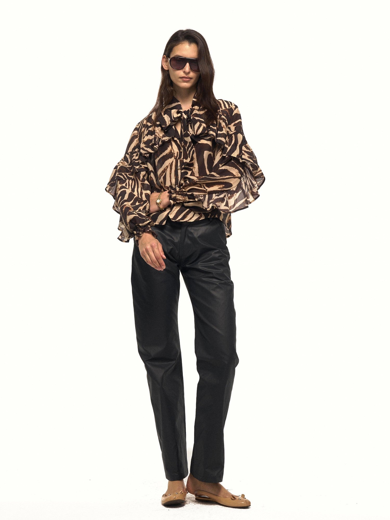 NyDkyel Textured Faux Leather Slanted Pockets Straight Women&