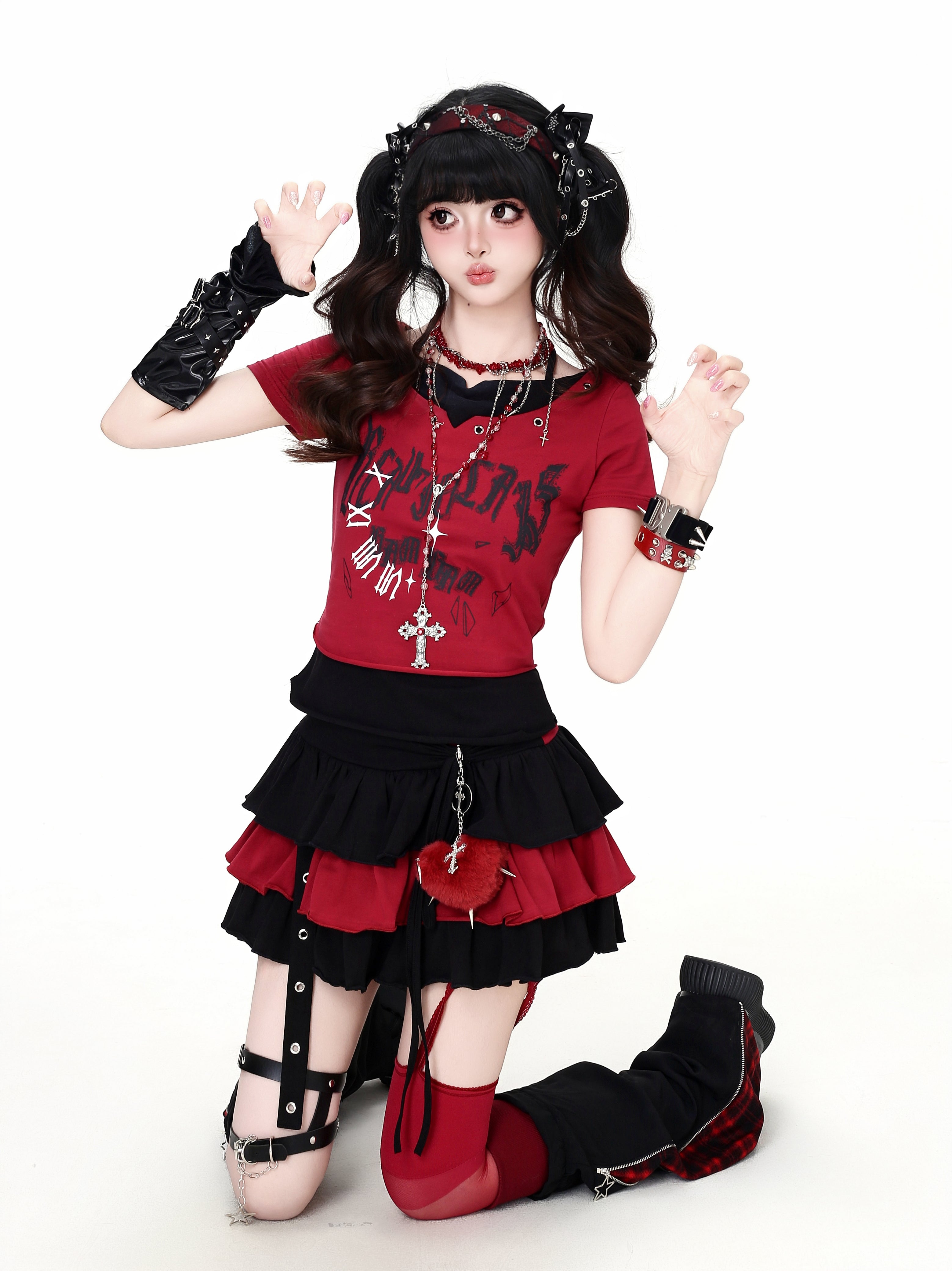 Crazy_Girl_Pixelated_Gothic_Letter_Halter_Neck_Spliced_Faux_Layered_Women&