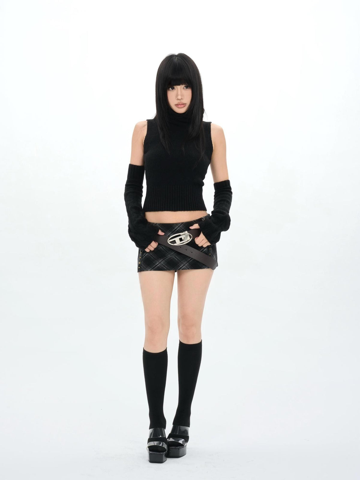 ONNASENSHI Black White Check Studded Low Waist Women&