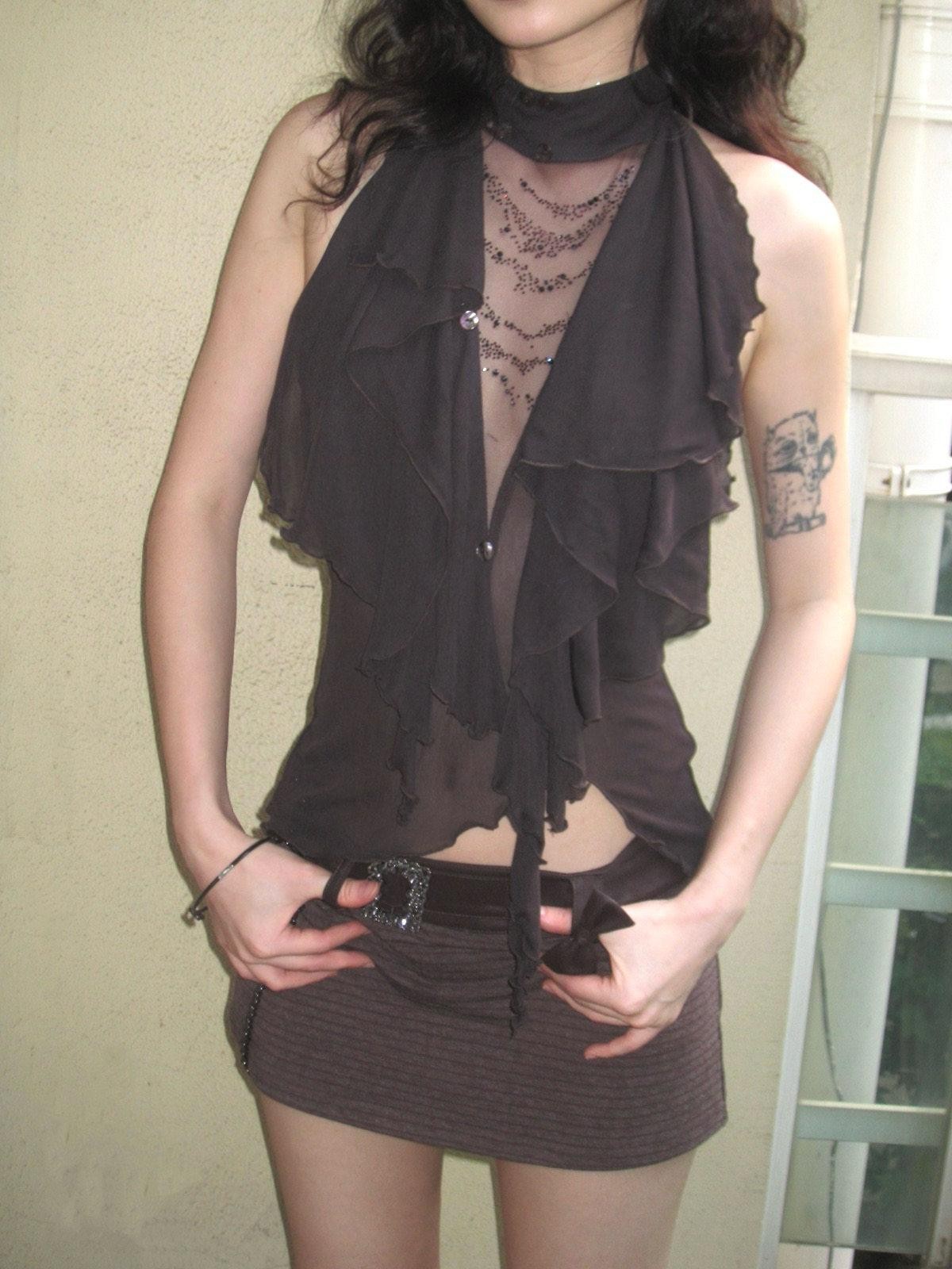 OPEN AESTHETIC Rhinestone Ruffle Button Open Back Slim Women&