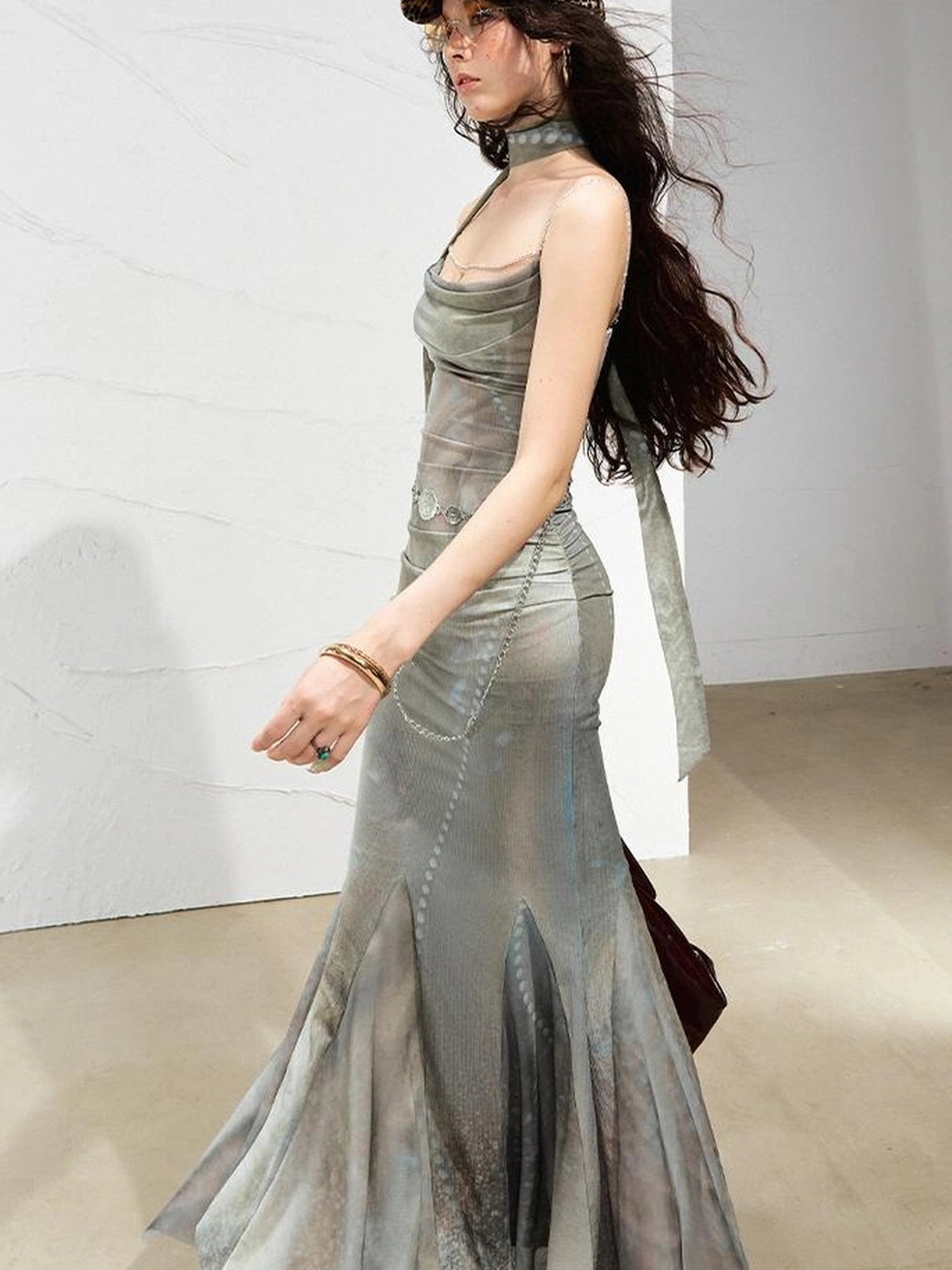 OfAkiva Diamond Chain Print Daisy Slip V-neck Dress