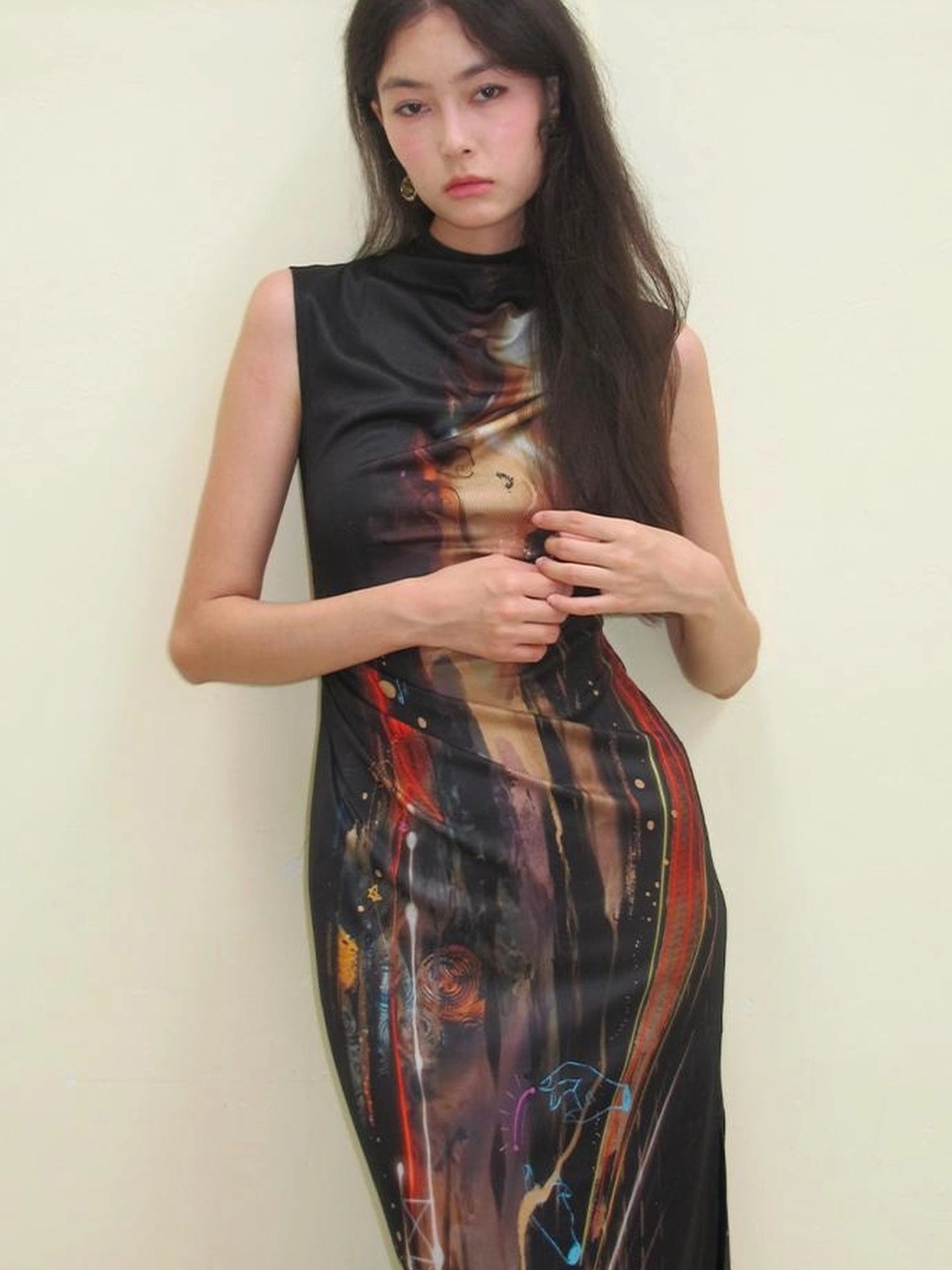 OfAkiva Neon Sketch Qipao V-neck T-shirt Long Sleeve