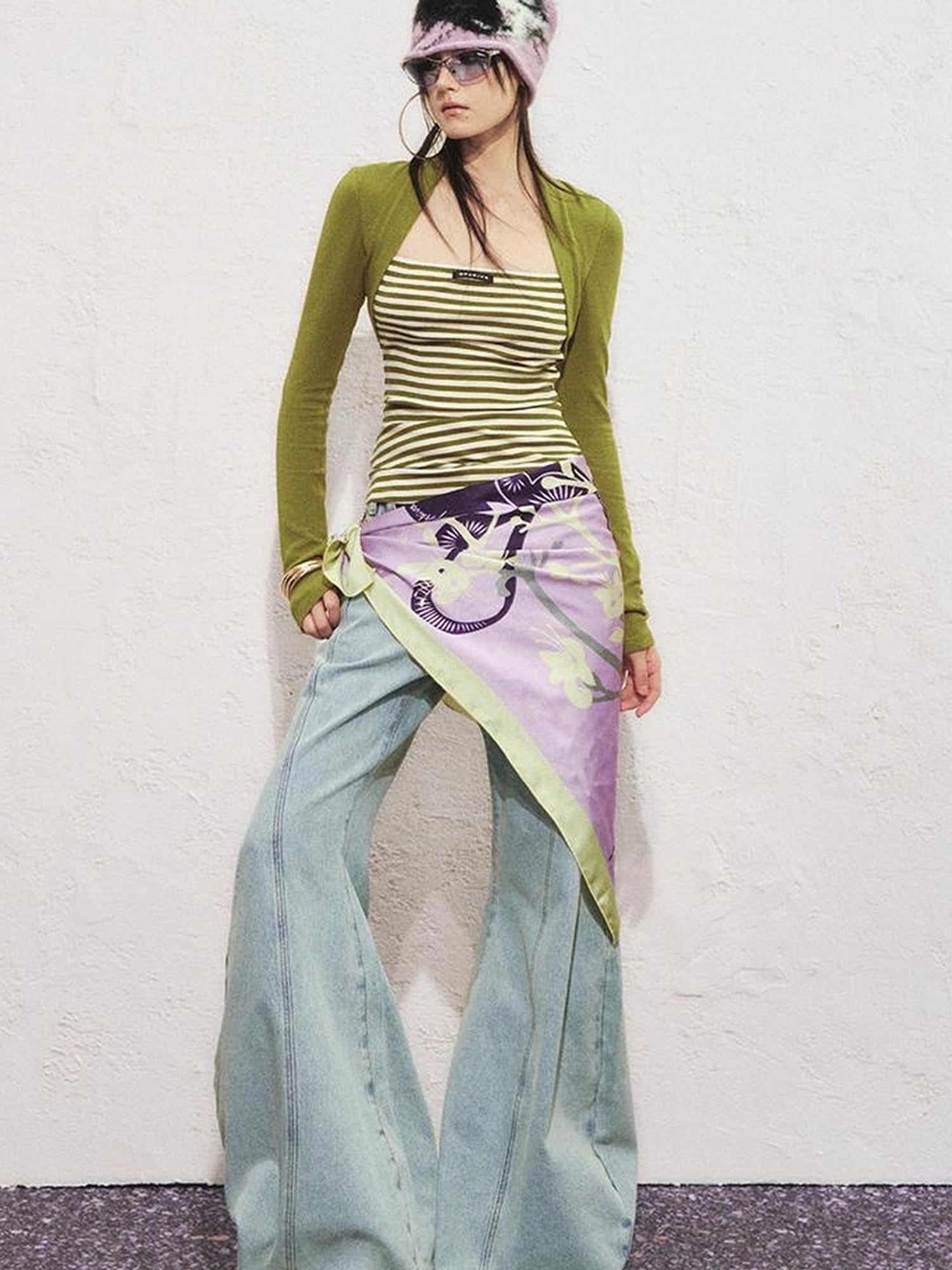 OfAkiva Slim Striped Knit Long Sleeve V-neck T-shirt