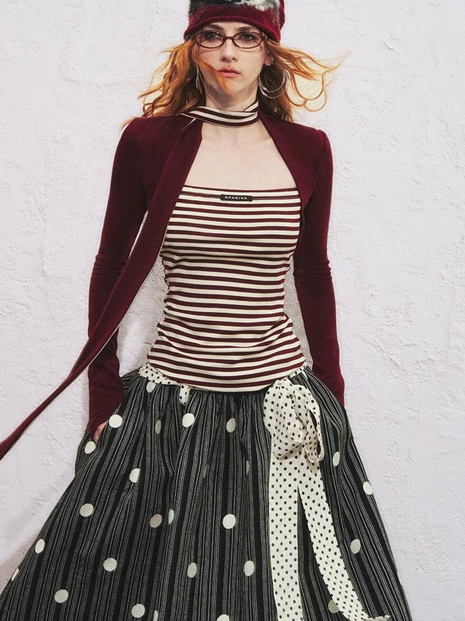 OfAkiva Slim Striped Knit Long Sleeve V-neck T-shirt