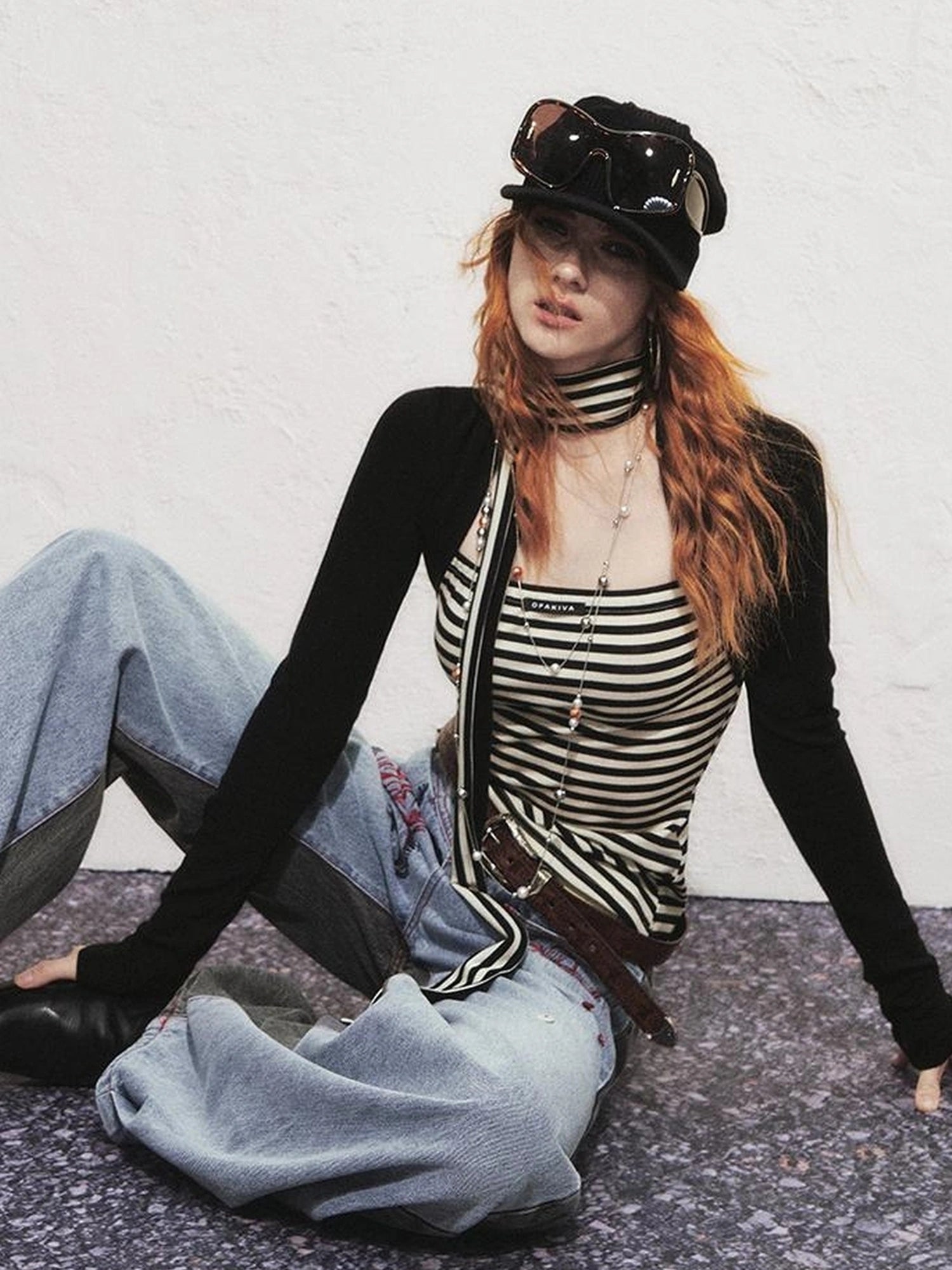 OfAkiva Slim Striped Knit Long Sleeve V-neck T-shirt