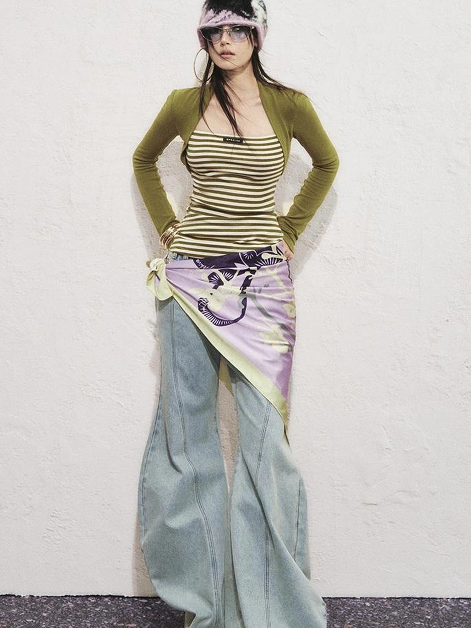 OfAkiva Slim Striped Knit Long Sleeve V-neck T-shirt