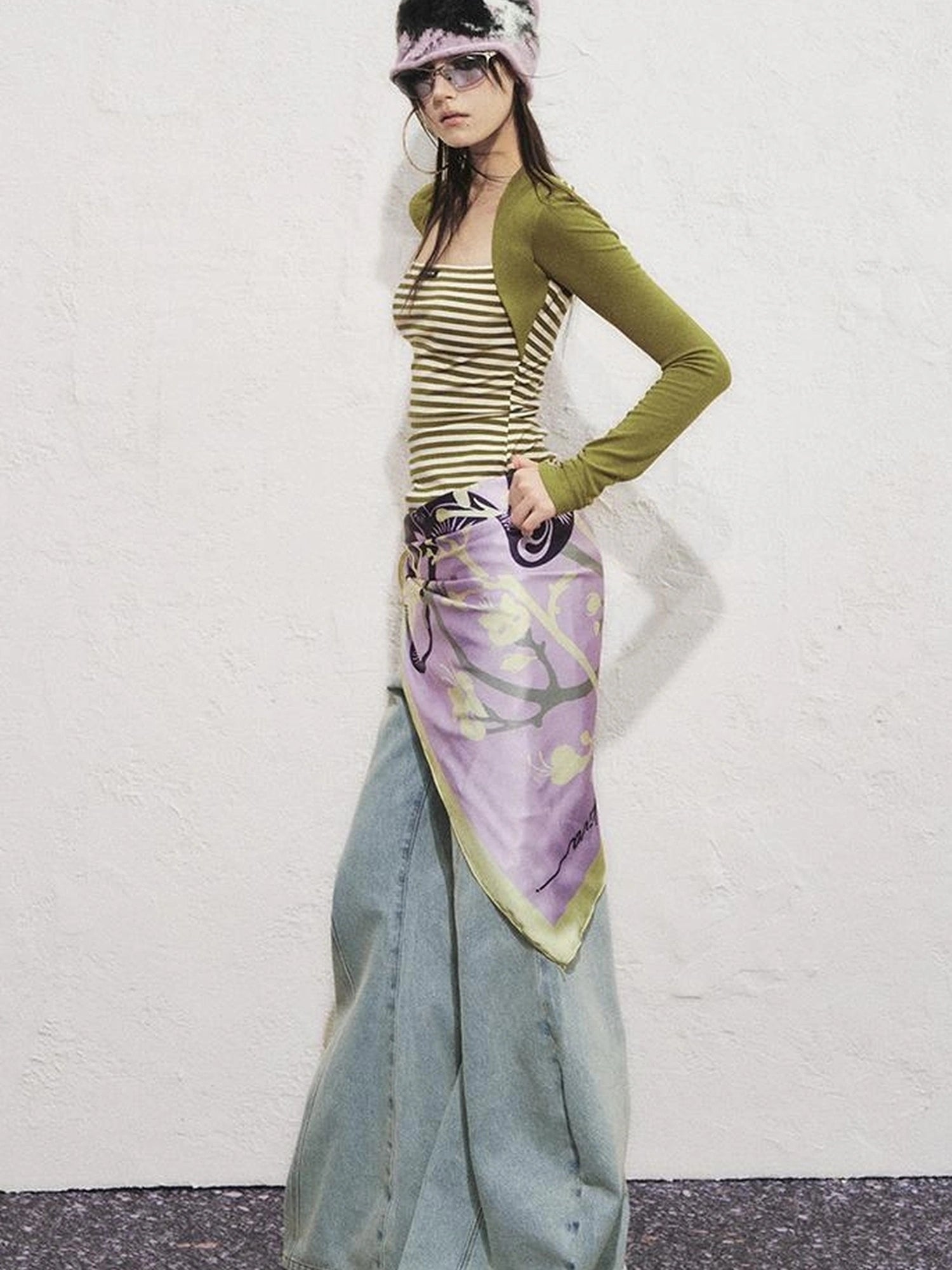 OfAkiva Slim Striped Knit Long Sleeve V-neck T-shirt