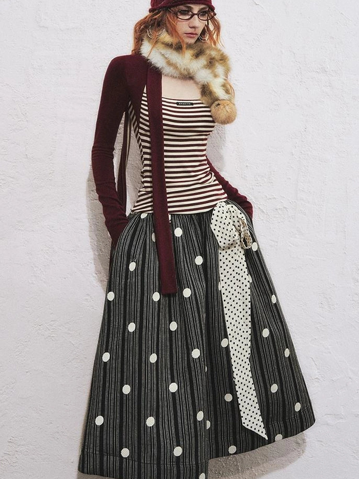 OfAkiva Slim Striped Knit Long Sleeve V-neck T-shirt