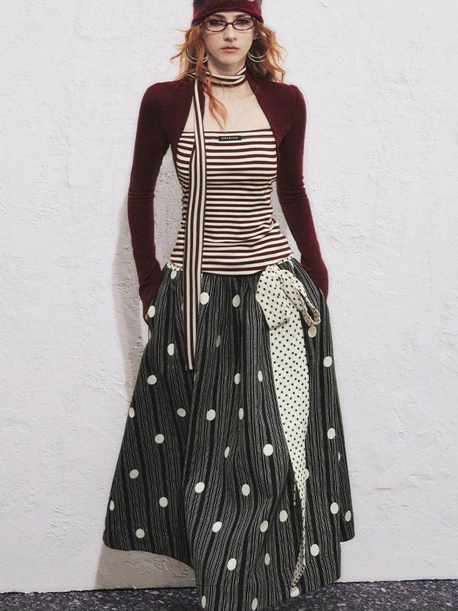 OfAkiva Slim Striped Knit Long Sleeve V-neck T-shirt