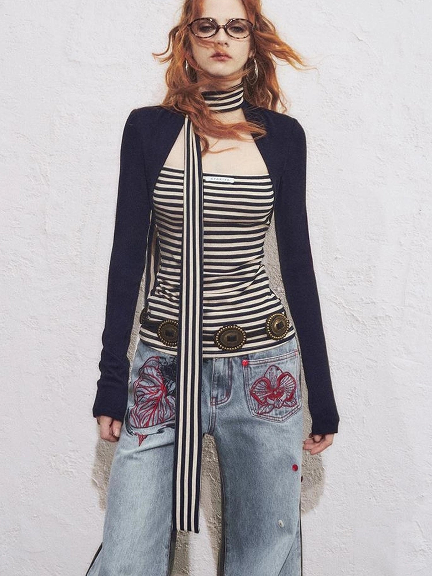 OfAkiva Slim Striped Knit Long Sleeve V-neck T-shirt