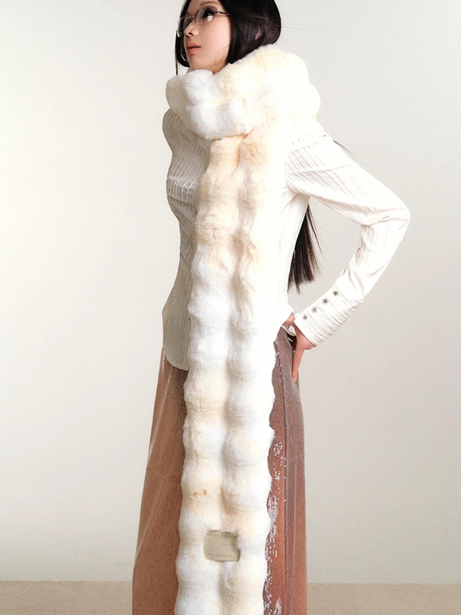 OfAkiva Soft Snowfall Douchi Knit Scarf