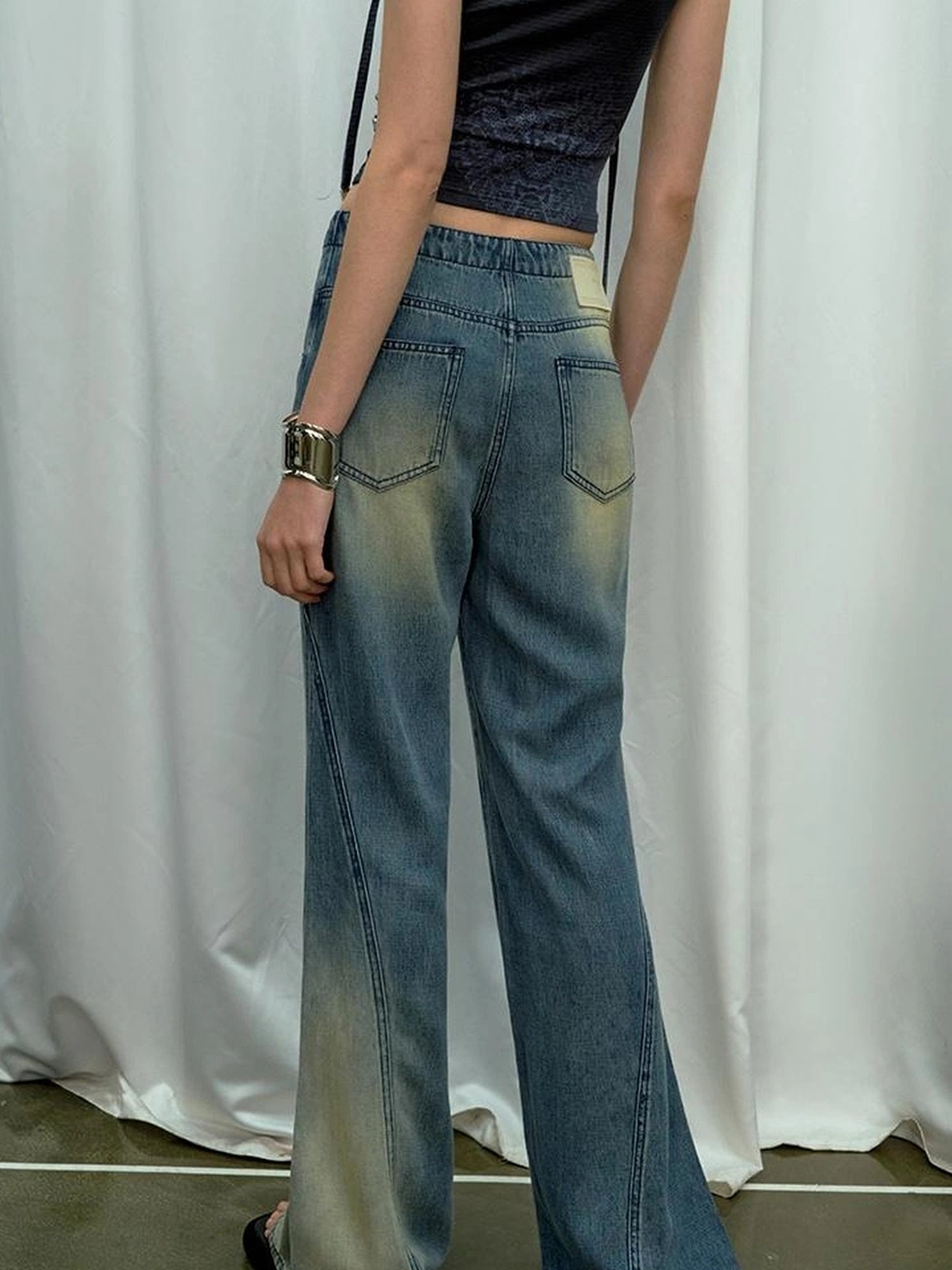 OfAkiva Undefined Print V-Neck Tank Top