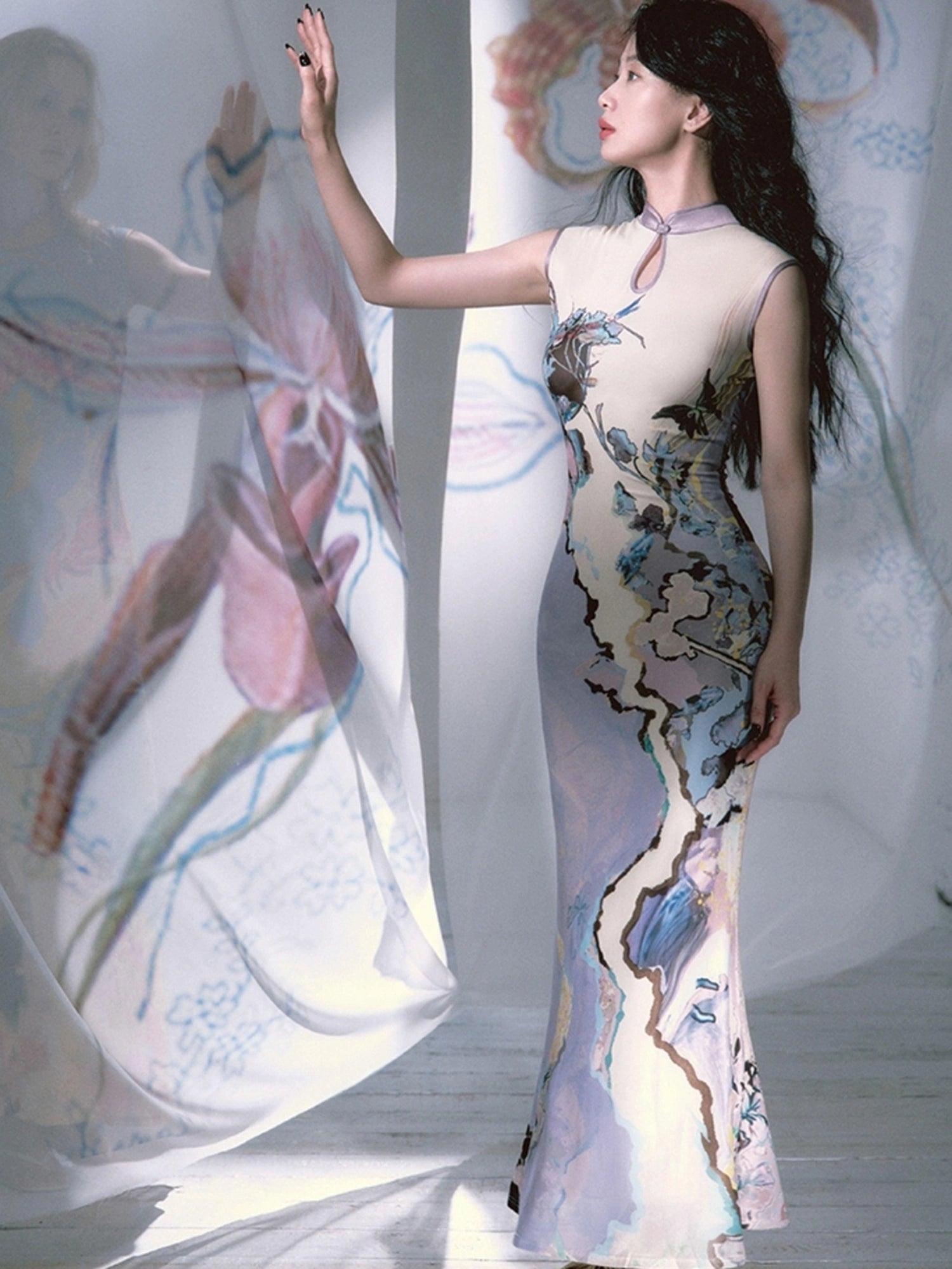 OfAkiva V-Neck T-Shirt Long-Sleeve Maxi Dress