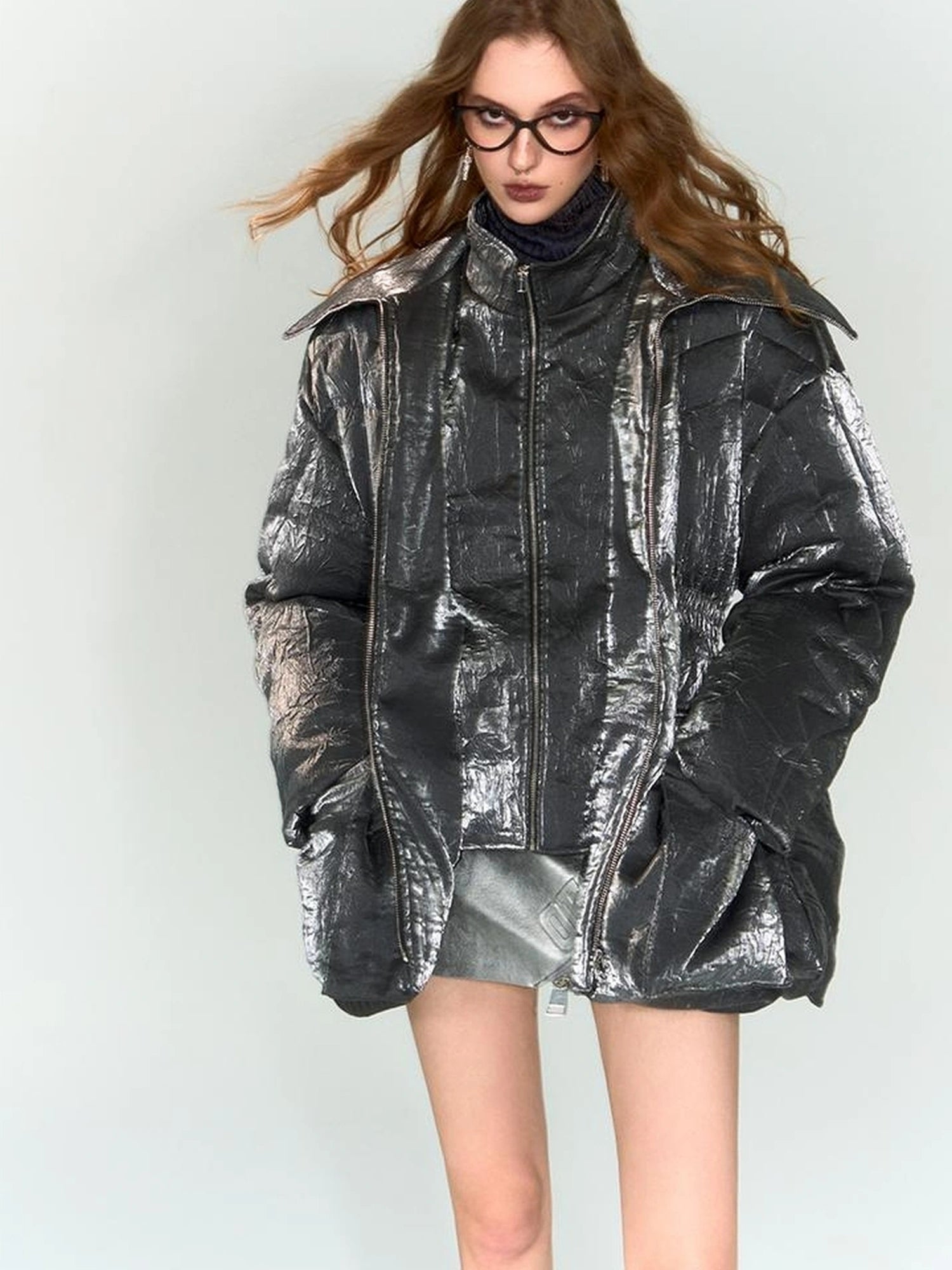 OfAkiva V-neck Quilted Down Jacket