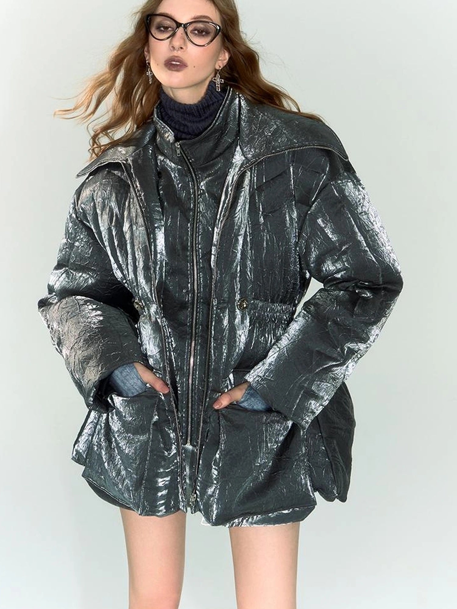 OfAkiva V-neck Quilted Down Jacket