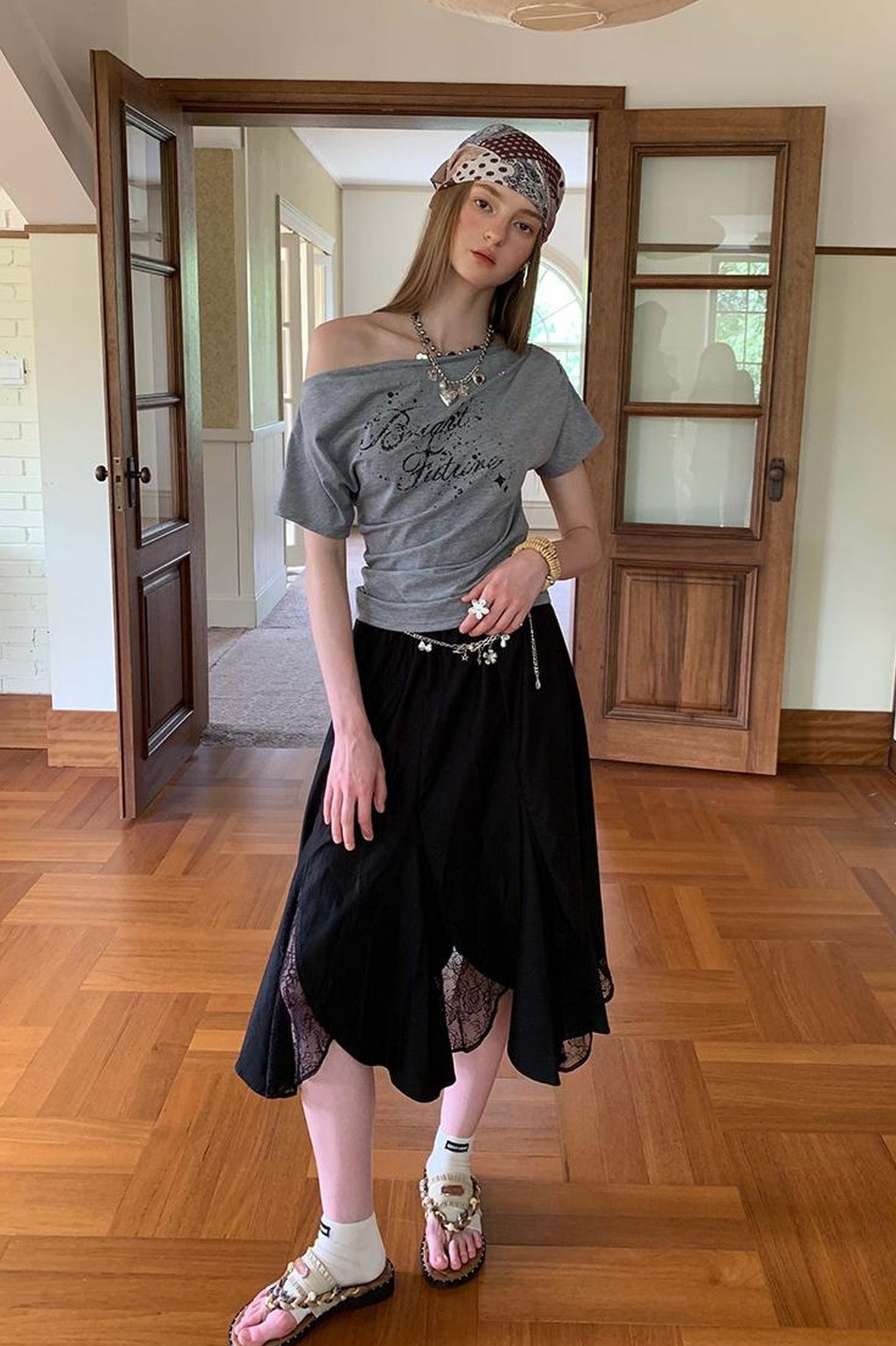DIDDI MODA Off Shoulder Letter Graphic Rhinestone Pleated Tee