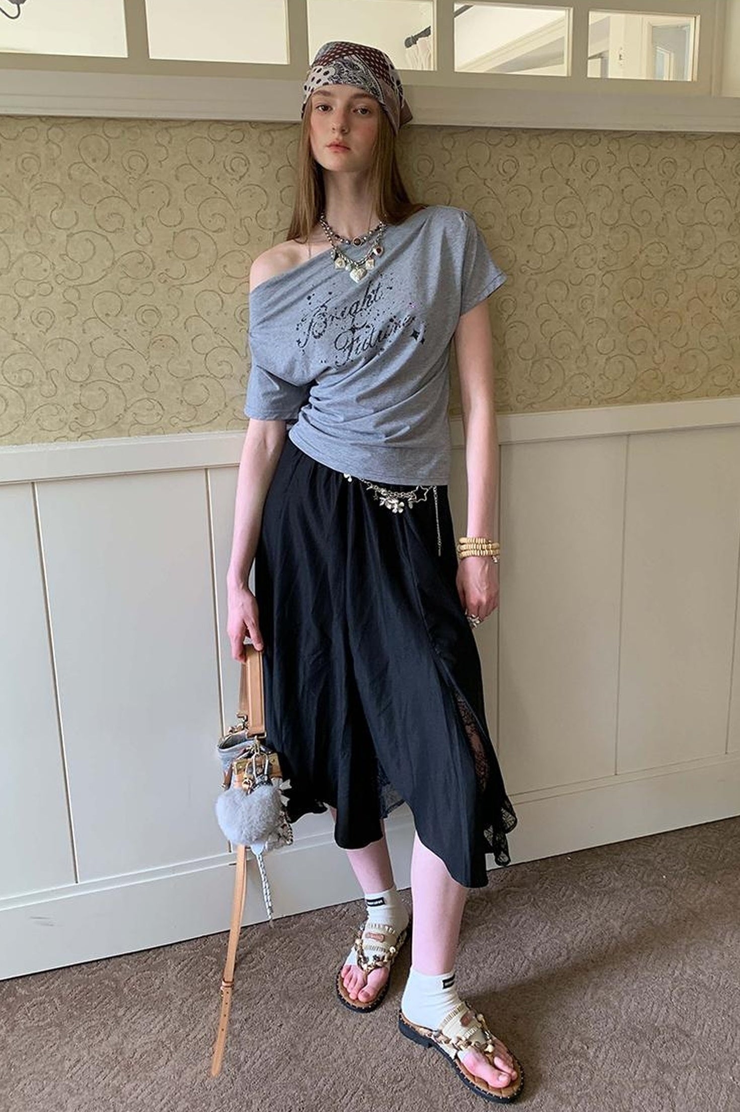 DIDDI MODA Off Shoulder Letter Graphic Rhinestone Pleated Tee