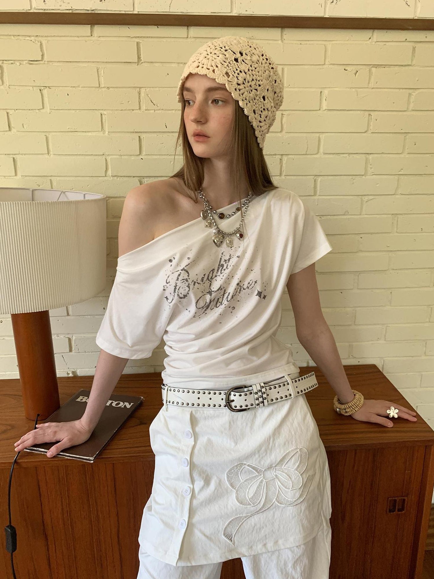 DIDDI MODA Off Shoulder Letter Graphic Rhinestone Pleated Tee