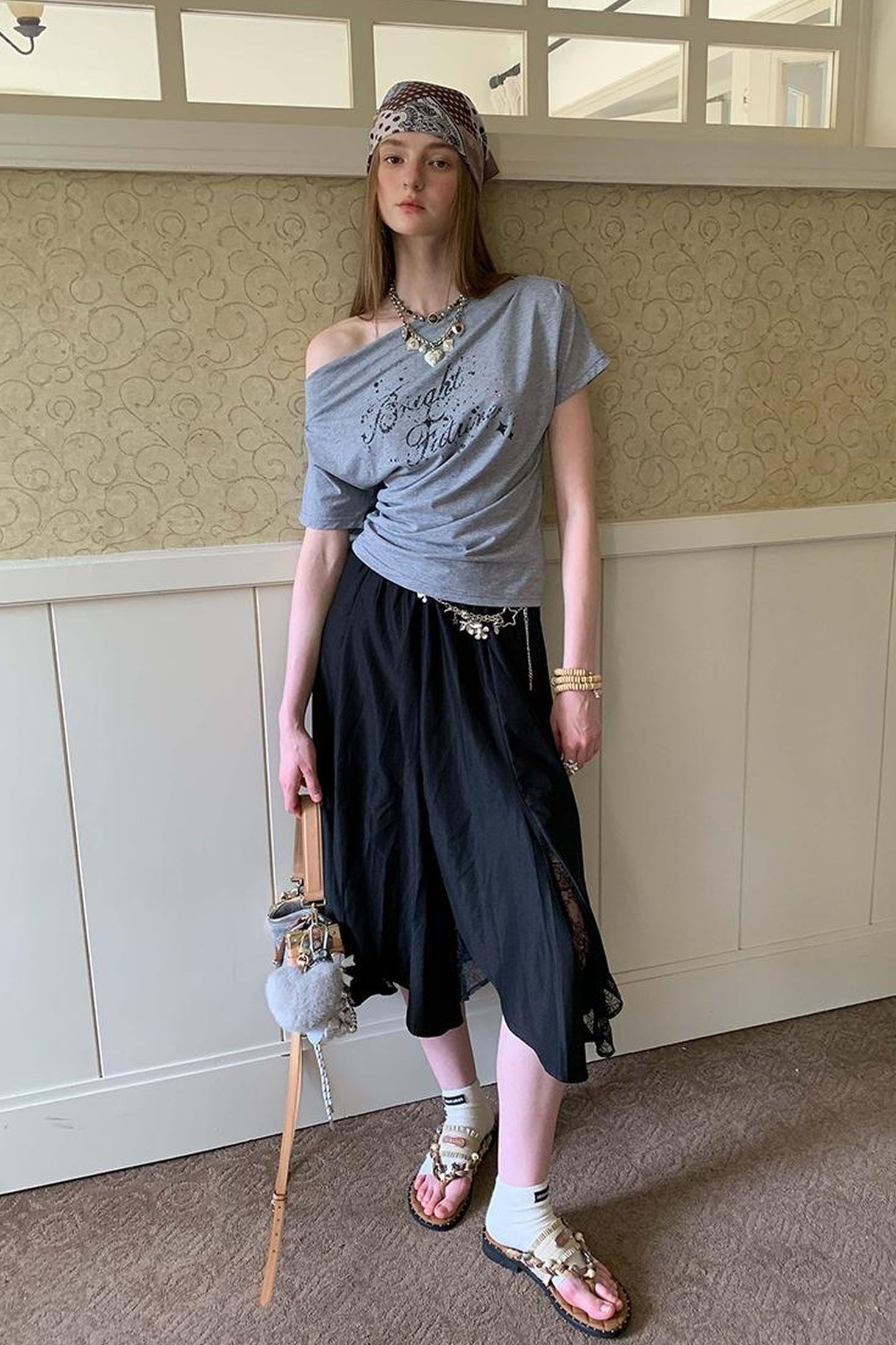 DIDDI MODA Off Shoulder Letter Graphic Rhinestone Pleated Tee