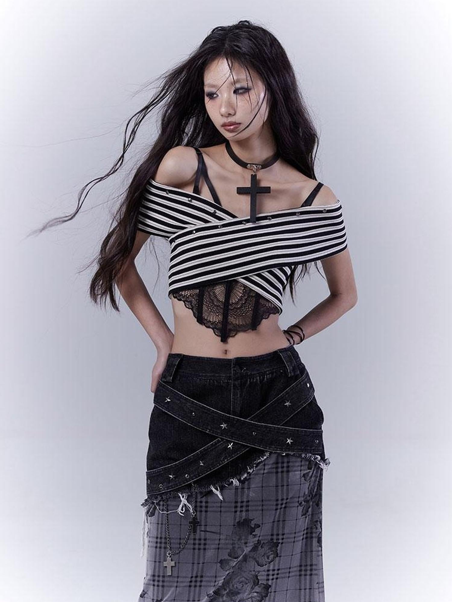 WSW WUSHENWU One Shoulder Grid Bandage Stripe Top