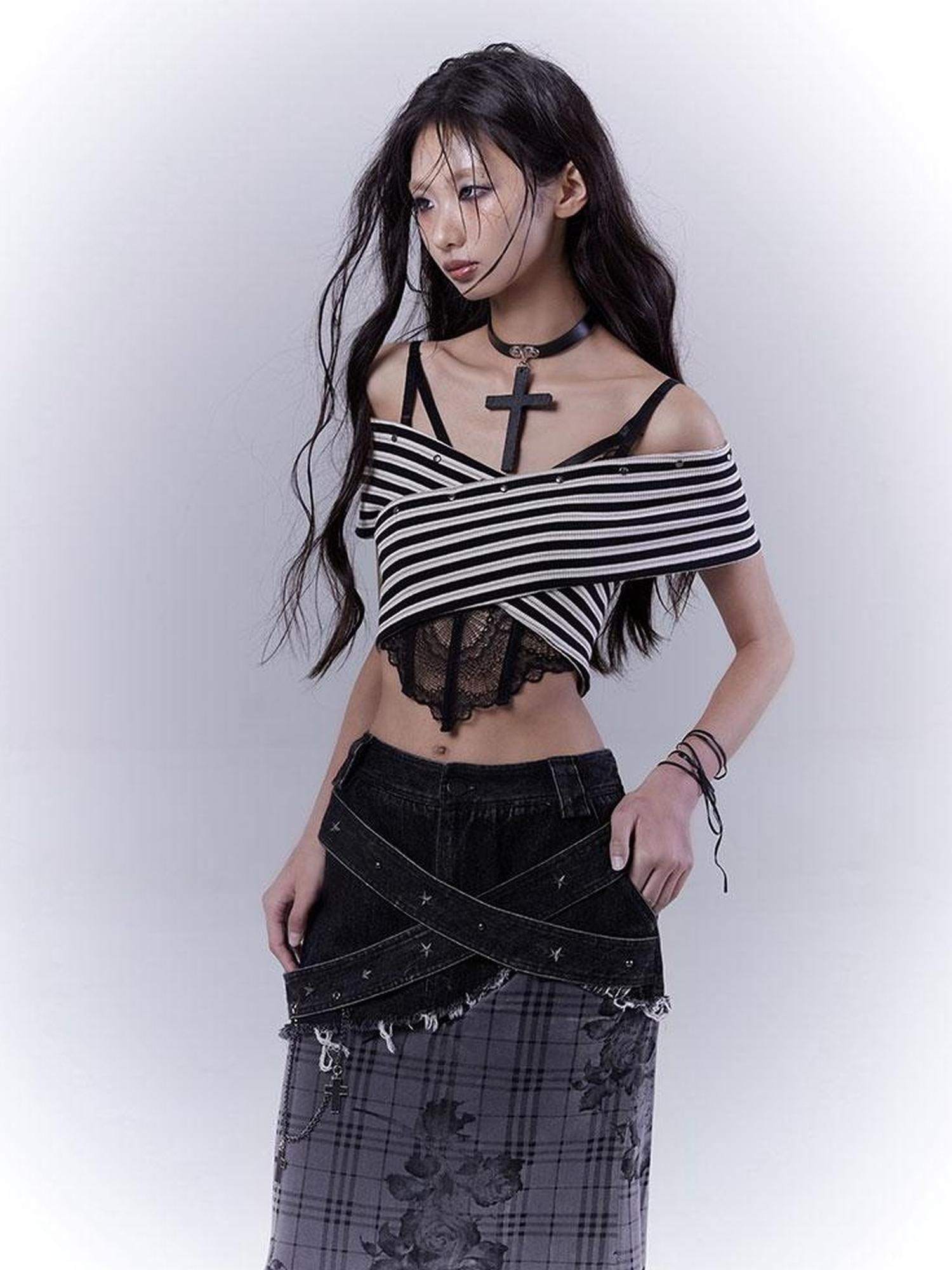 WSW WUSHENWU One Shoulder Grid Bandage Stripe Top
