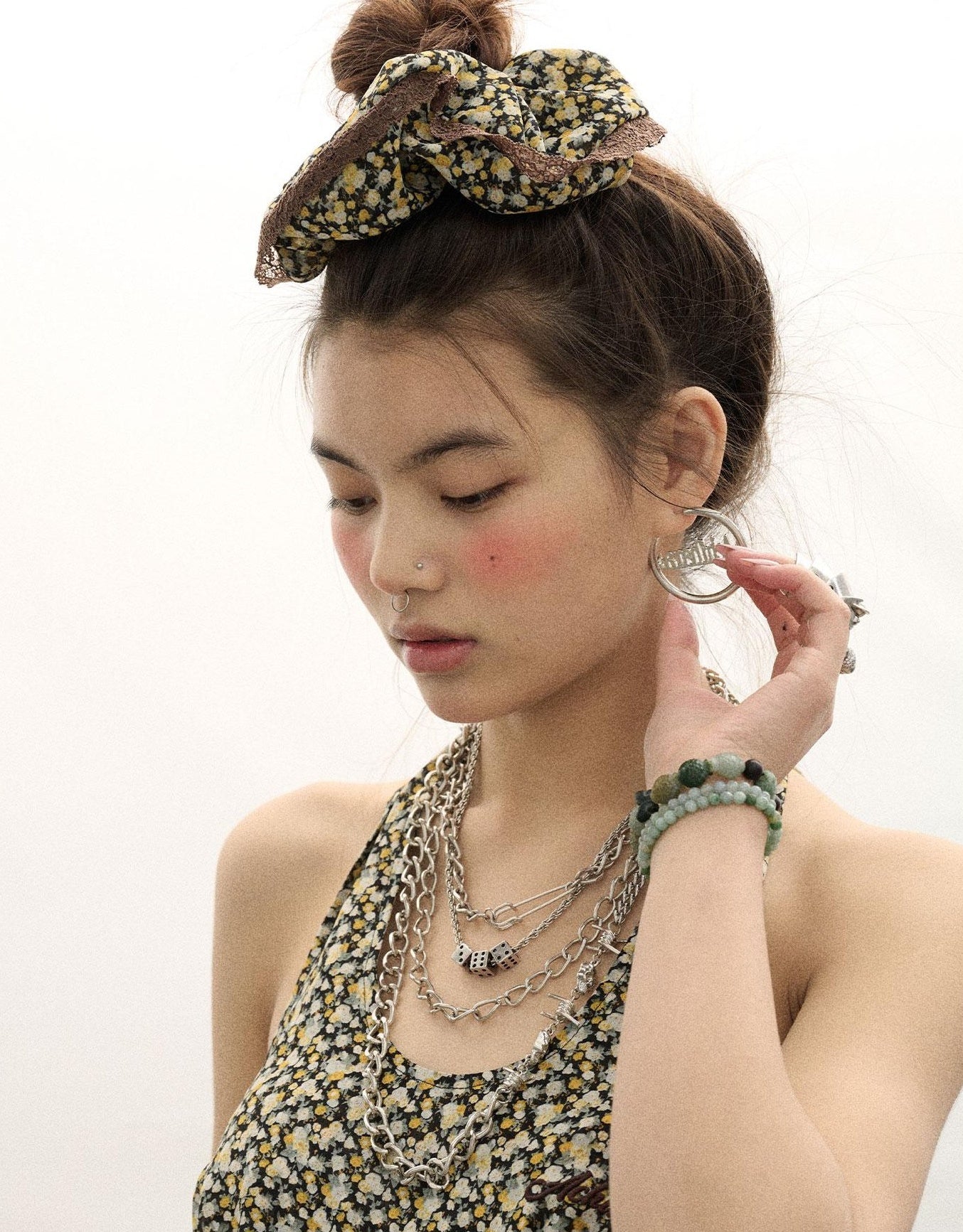 Achihara Orbit Star Earrings Chic Celestial Hoops