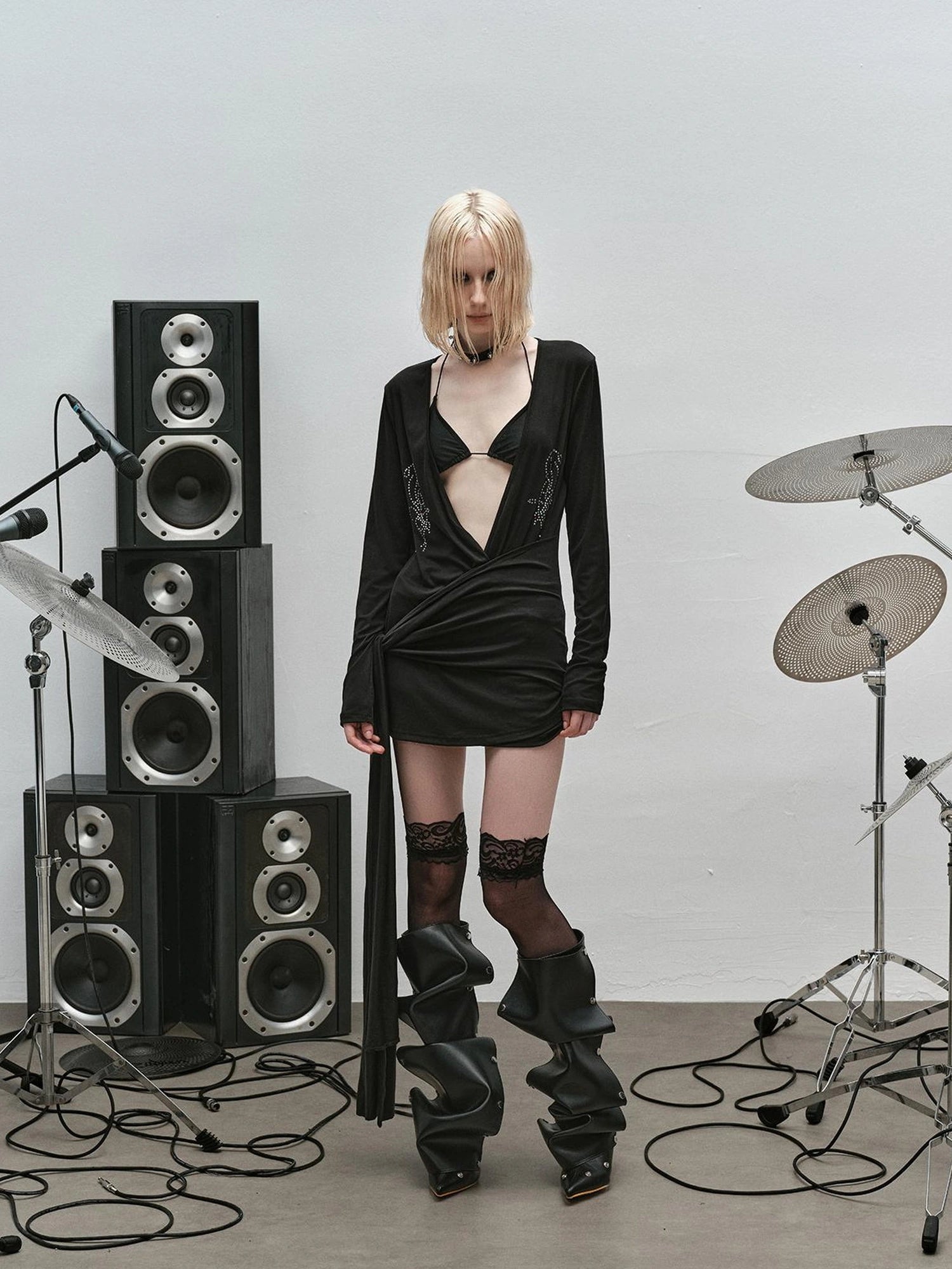 Outmode Punk Studded Ribbon Tie Dress V-neck T-shirt Long Sleeve