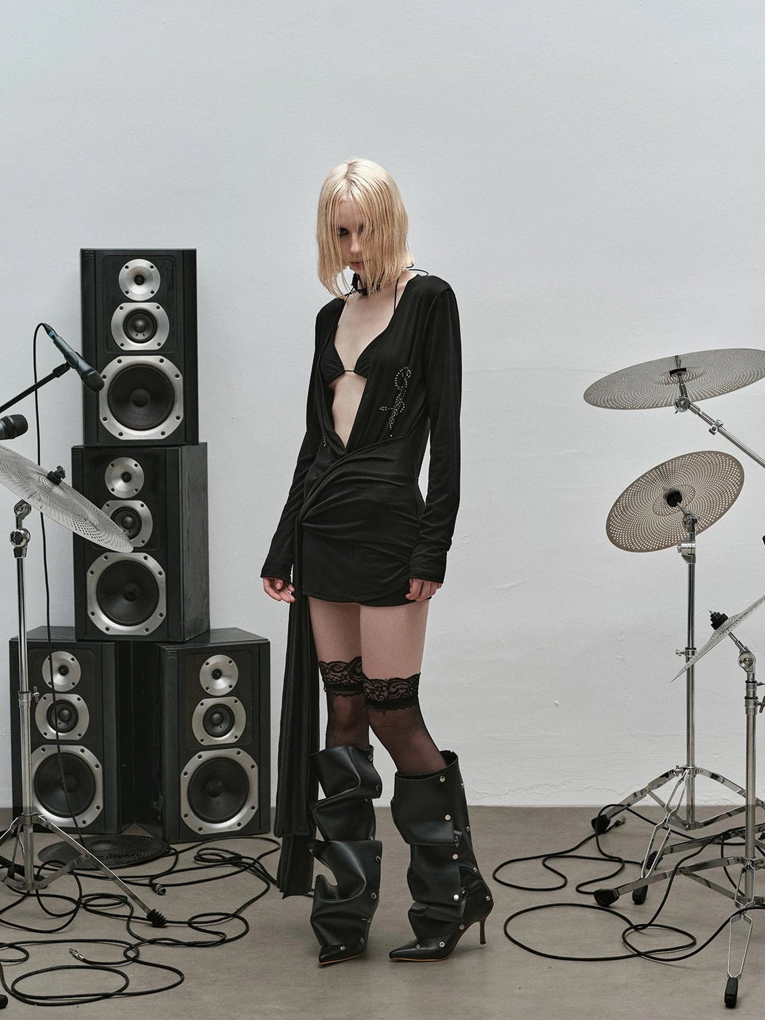 Outmode Punk Studded Ribbon Tie Dress V-neck T-shirt Long Sleeve