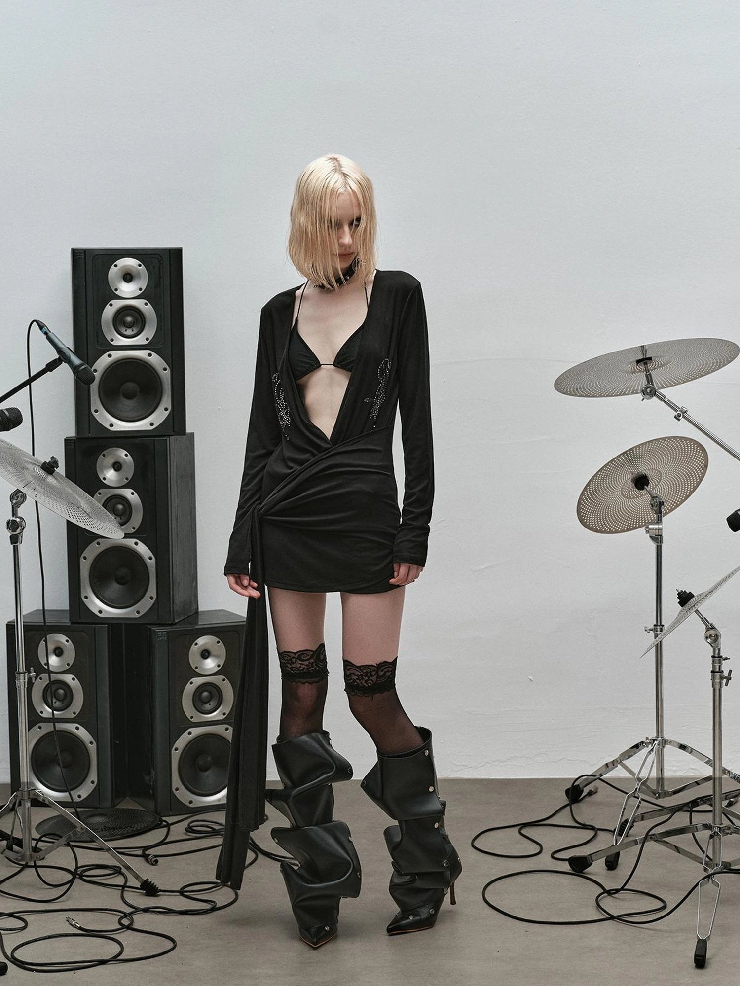 Outmode Punk Studded Ribbon Tie Dress V-neck T-shirt Long Sleeve