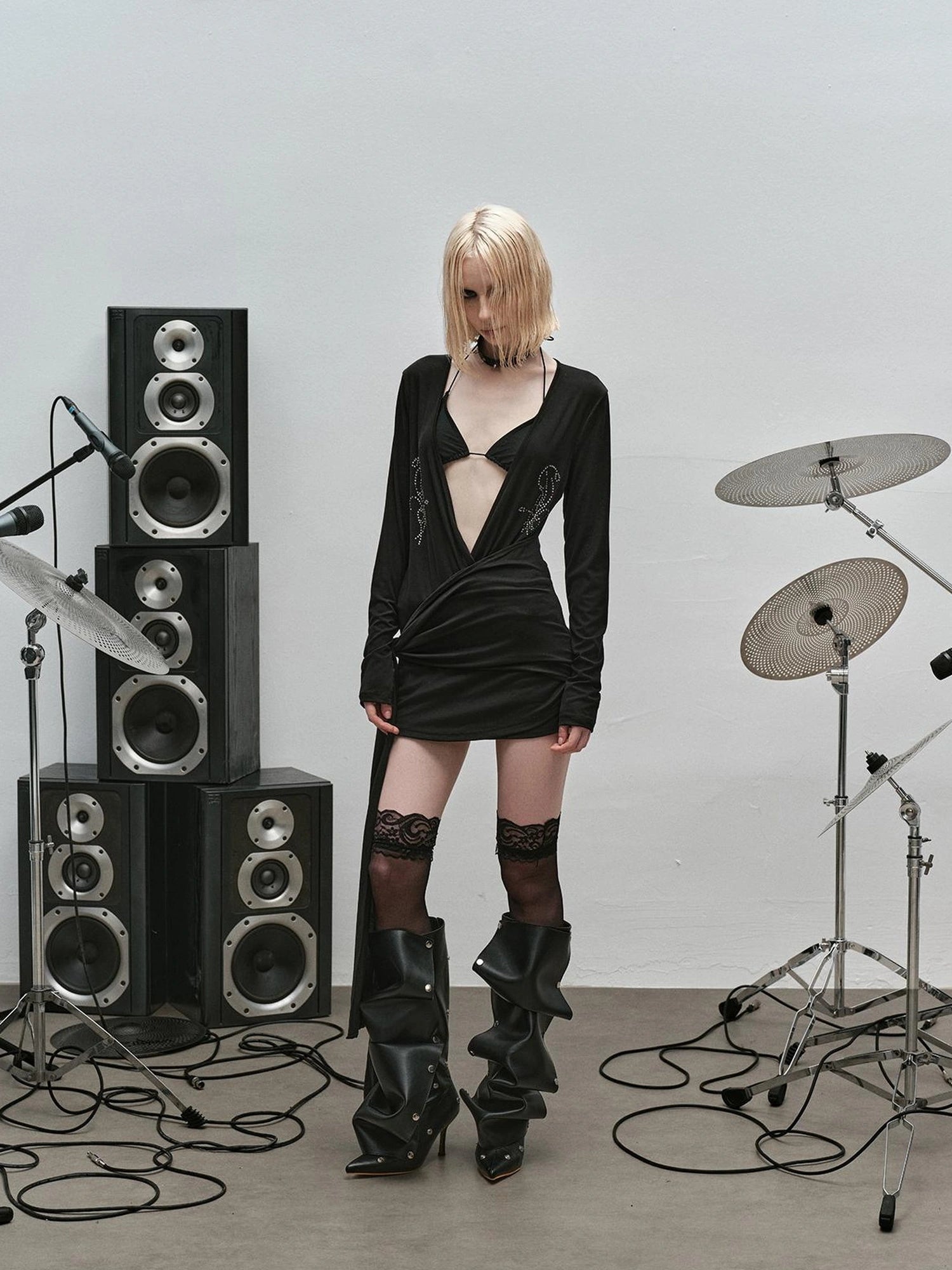 Outmode Punk Studded Ribbon Tie Dress V-neck T-shirt Long Sleeve