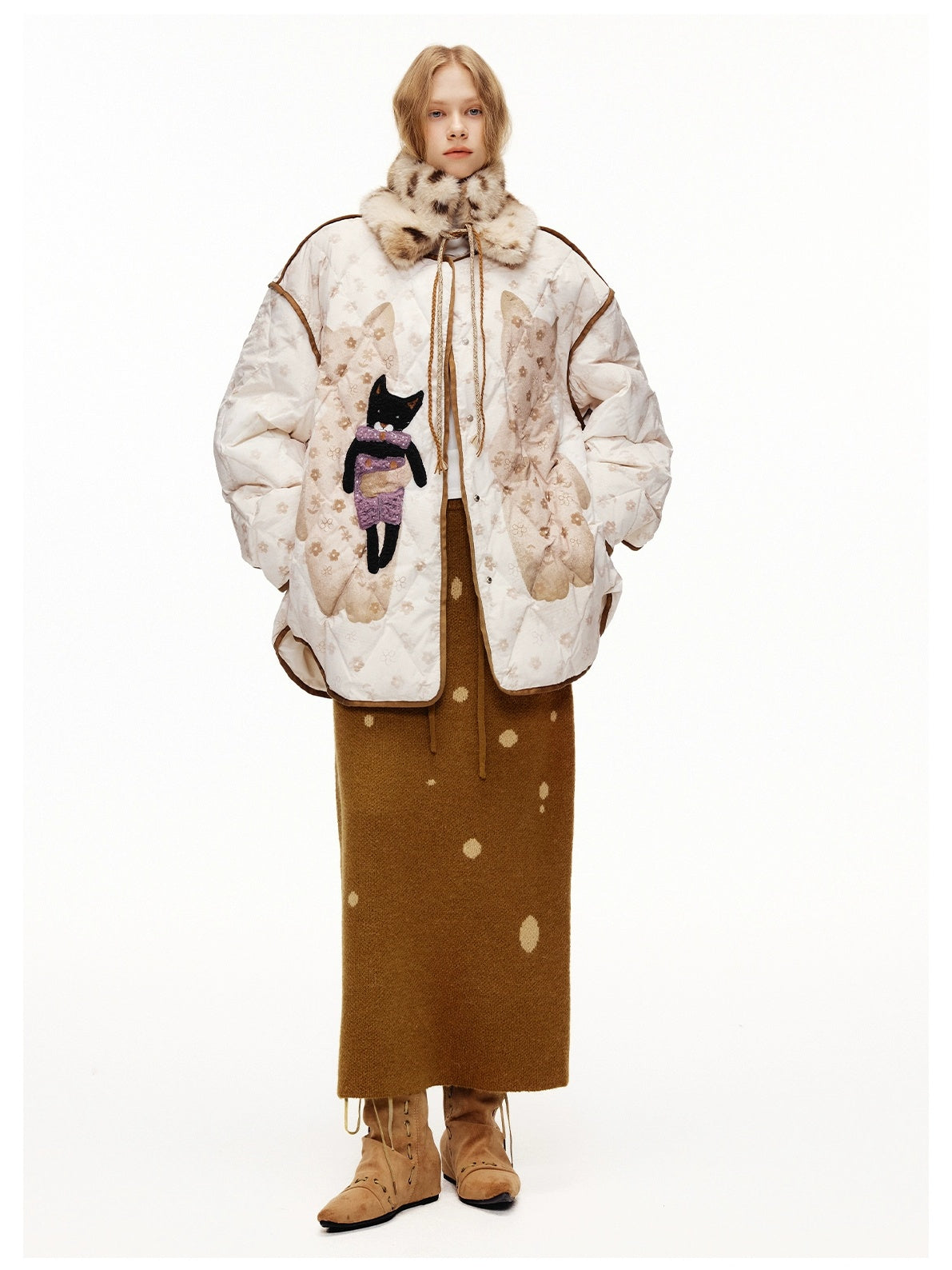 OuttheBlue 90% White Duck Down Diamond Quilted High Waist Apricot City Women Down Jacket