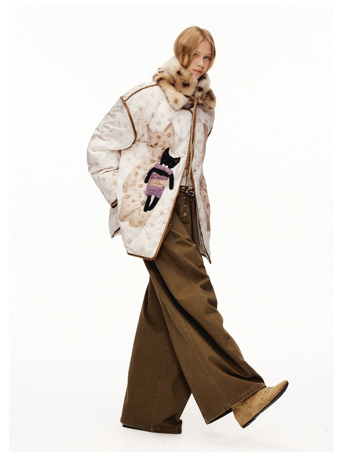 OuttheBlue 90% White Duck Down Diamond Quilted High Waist Apricot City Women Down Jacket