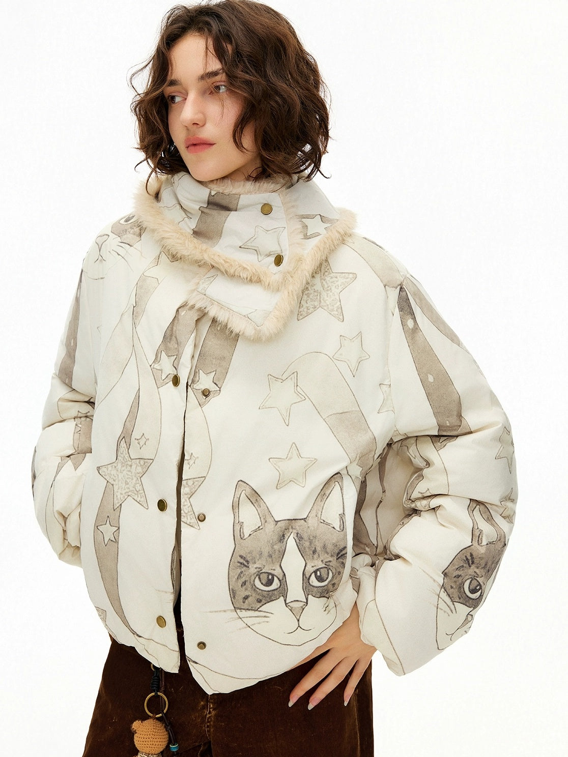 OuttheBlue 90% White Duck Down Warm Commuter Straight Short Women Beige Printed Down Jacket