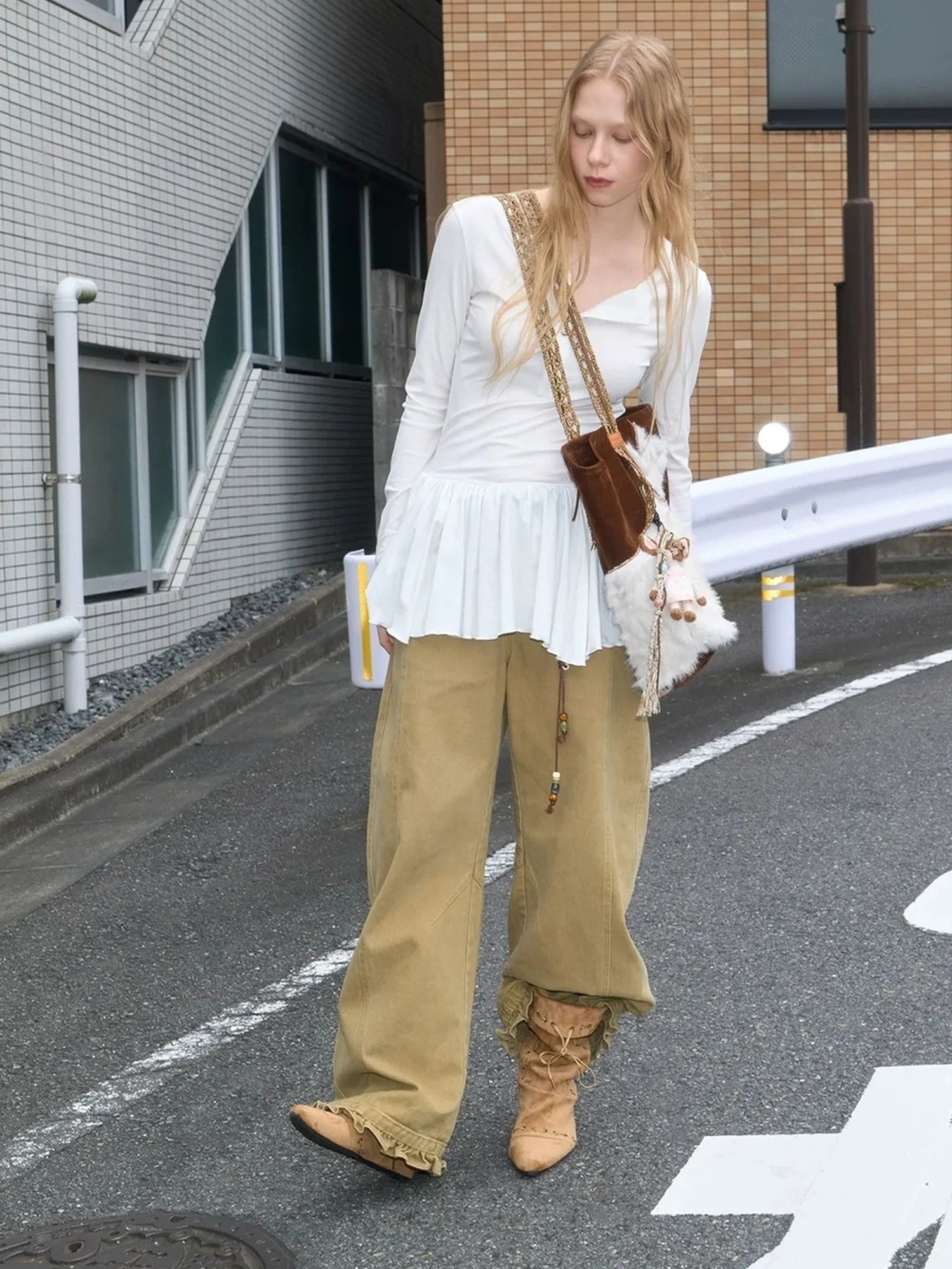 OuttheBlue Asymmetric Button Hemisley Sleeve T-shirt