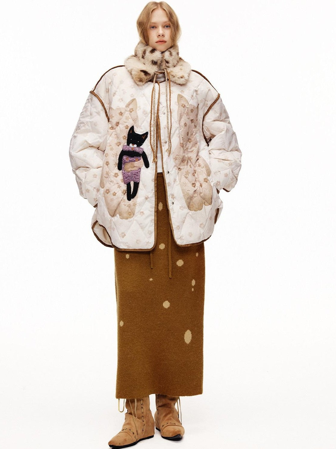 OuttheBlue Cat Applique Embroidered Diamond Quilt White Duck Women&